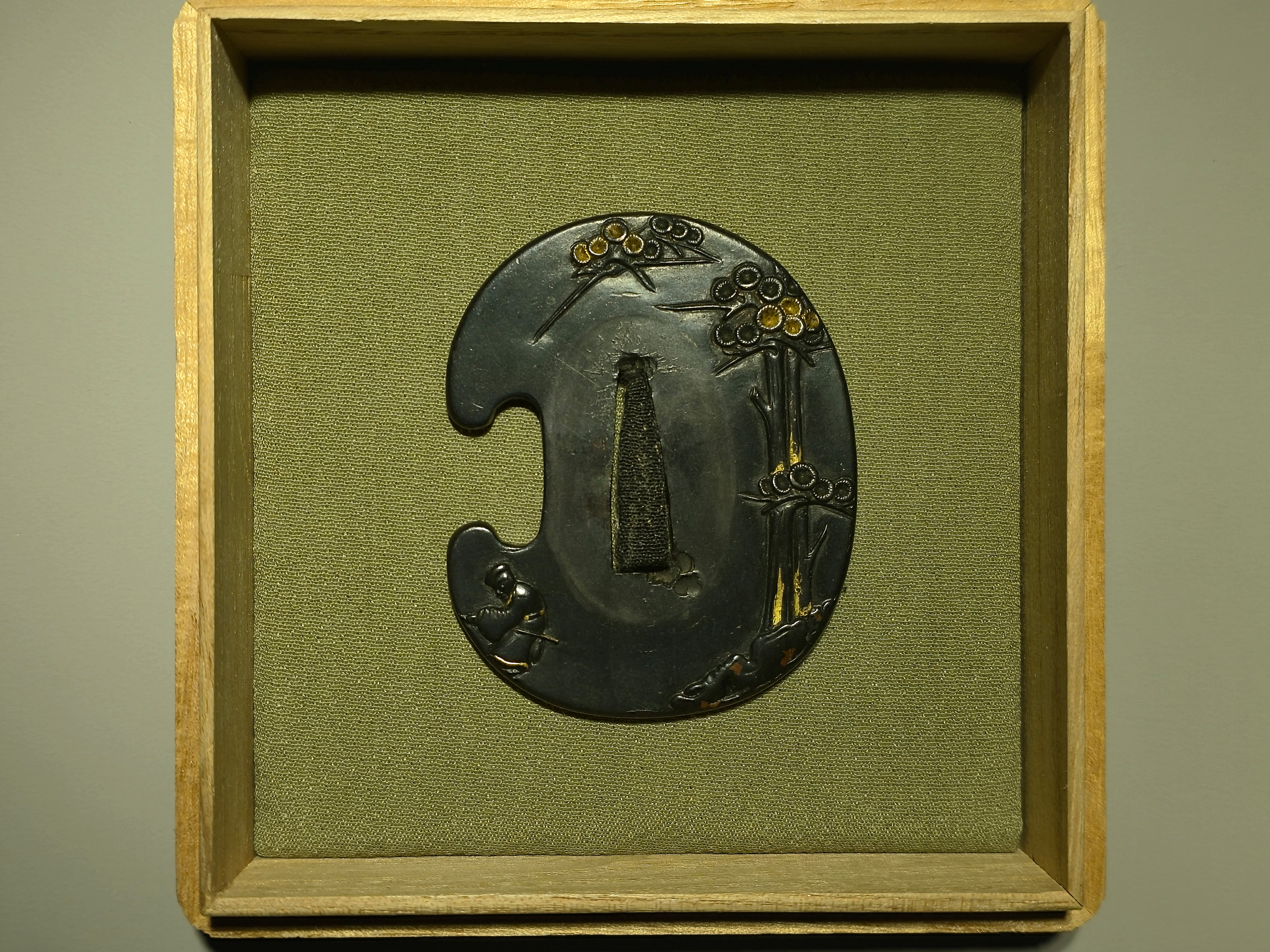 Ko Kinko Tsuba — 1 of 4