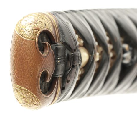 "Reiju" (sacred beasts designed) fittings, Cha ishimeji nuri saya, aikuchi wakizashi koshirae — 7 of 11
