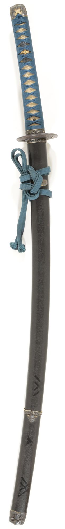 Uchigatana Koshirae with Wave-Patterned Fittings and Black Ishime-ji Saya with Kamon Kage-makie — 4 of 12