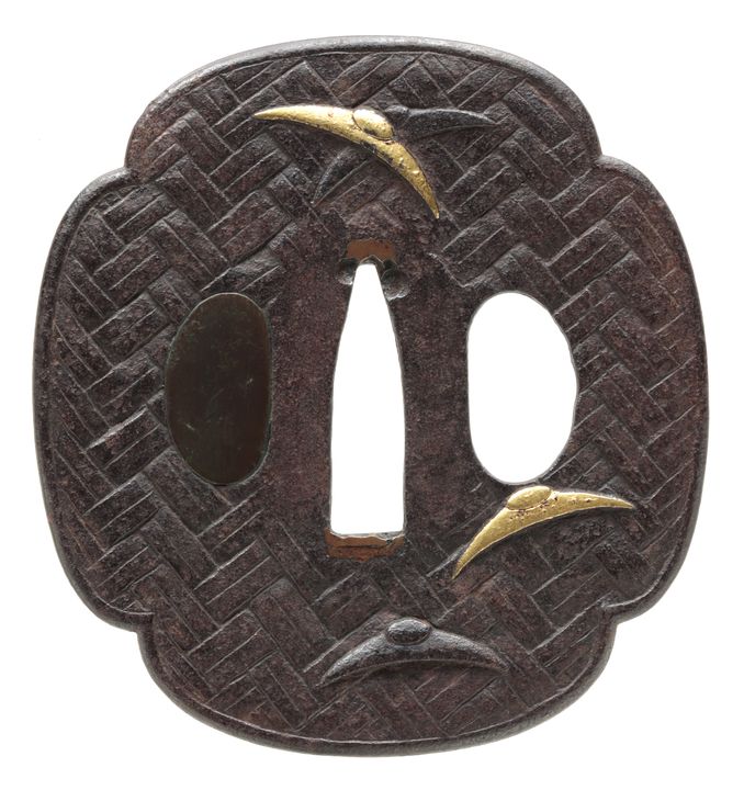 Uchigatana Koshirae with Wave-Patterned Fittings and Black Ishime-ji Saya with Kamon Kage-makie — 7 of 12