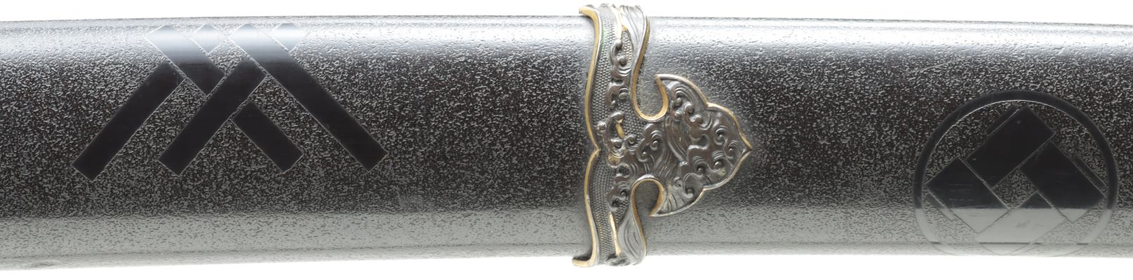 Uchigatana Koshirae with Wave-Patterned Fittings and Black Ishime-ji Saya with Kamon Kage-makie — 11 of 12