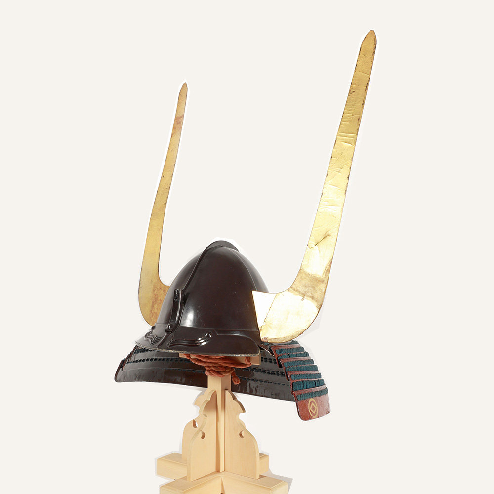 Iron Ground Black Lacquer Four-Plate Momonari Kabuto with Tenshō Wakidate and Iron Ground Brown Wrinkled Leather Wrapped Nando-colored Thread Laced Four-Tier Kabuto — 1 of 1
