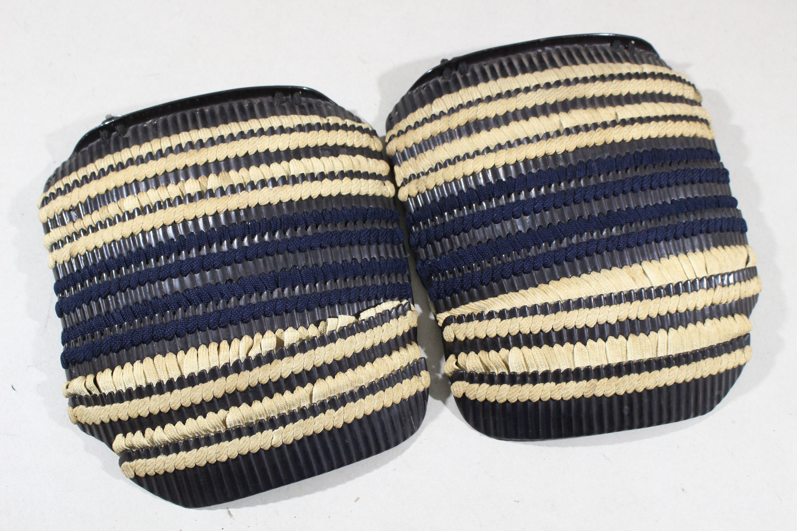 Tokubetsu Kicho Certificate: Black Lacquered Hon-kozane White Ito Odoshi Chu-kon Nimai-do Gusoku Y1-85 — 95 of 100