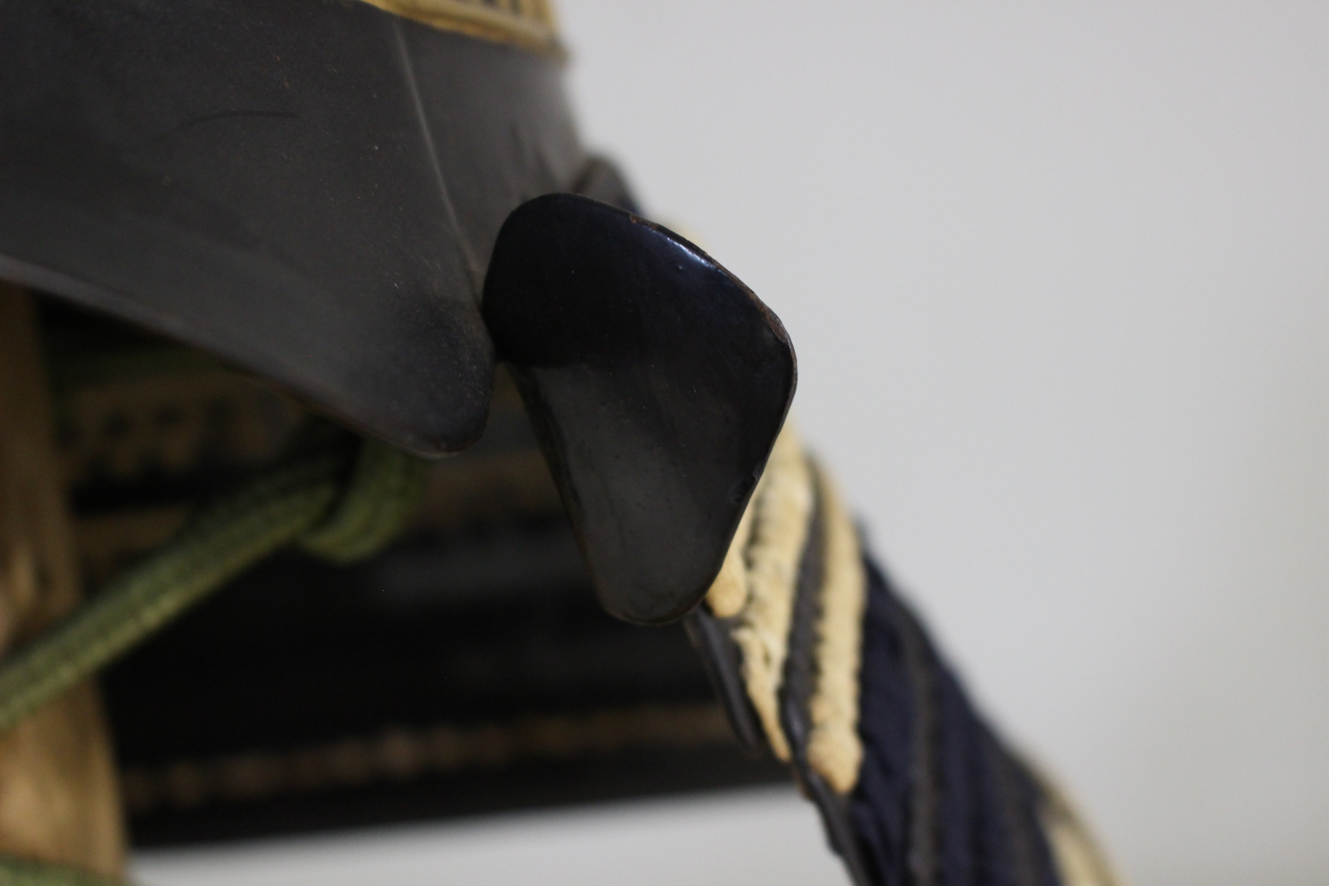 Tokubetsu Kicho Certificate: Black Lacquered Hon-kozane White Ito Odoshi Chu-kon Nimai-do Gusoku Y1-85 — 43 of 100