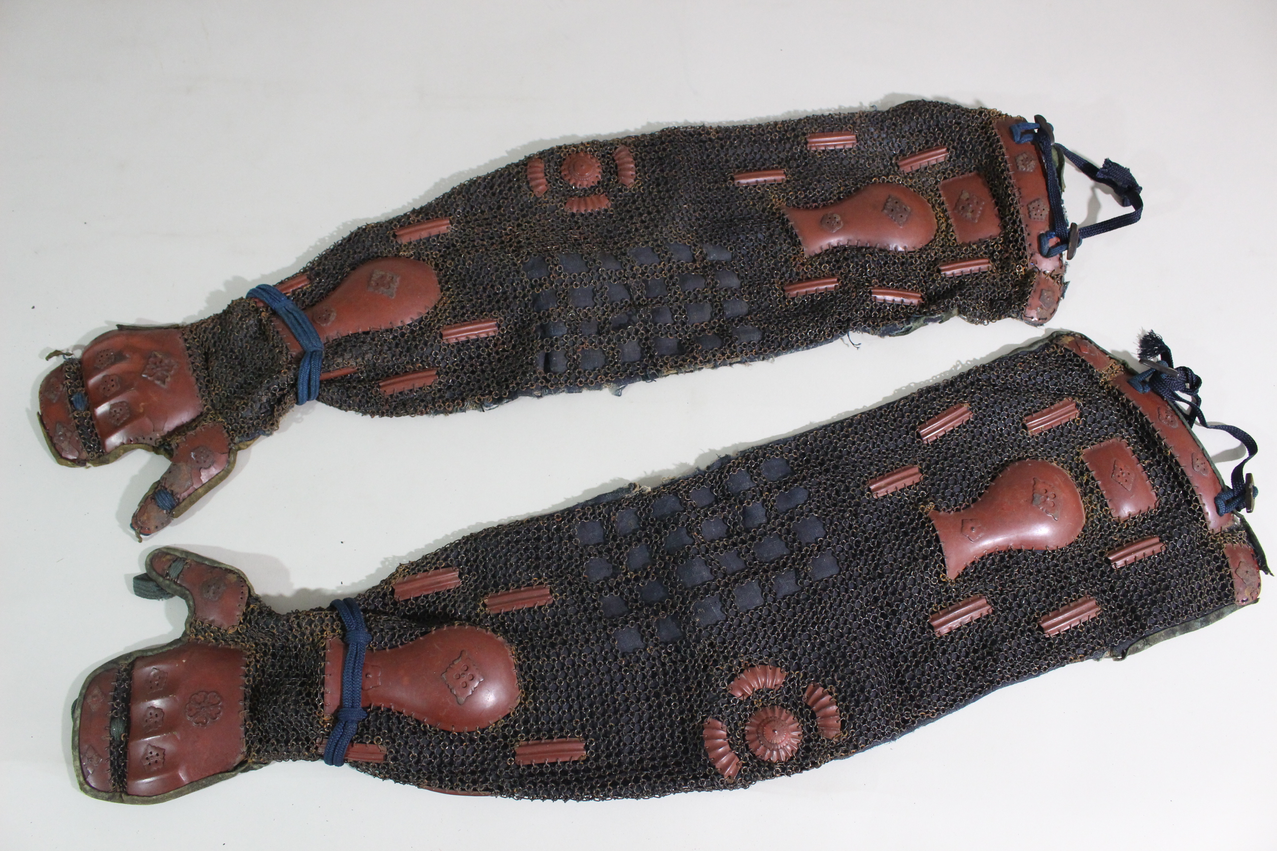 Special Kicho Certification: Iron Vermilion Lacquer Cut-Plate Iyo-Zane Light Blue Thread Laced Two-Piece Do Gusoku, Kojunin-gumi (Oniwaban-shu) Captain's Armor Y1-126 — 80 of 82