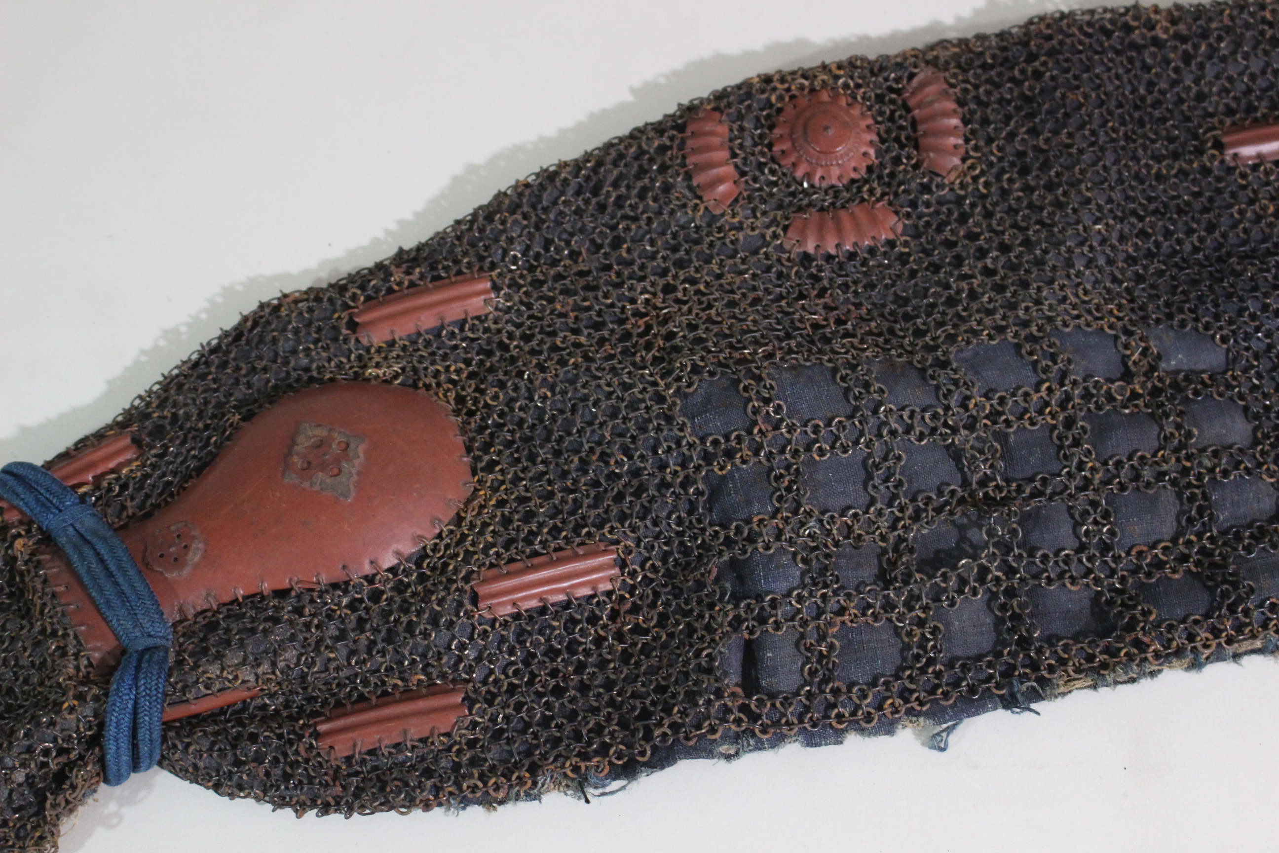 Special Kicho Certification: Iron Vermilion Lacquer Cut-Plate Iyo-Zane Light Blue Thread Laced Two-Piece Do Gusoku, Kojunin-gumi (Oniwaban-shu) Captain's Armor Y1-126 — 82 of 82