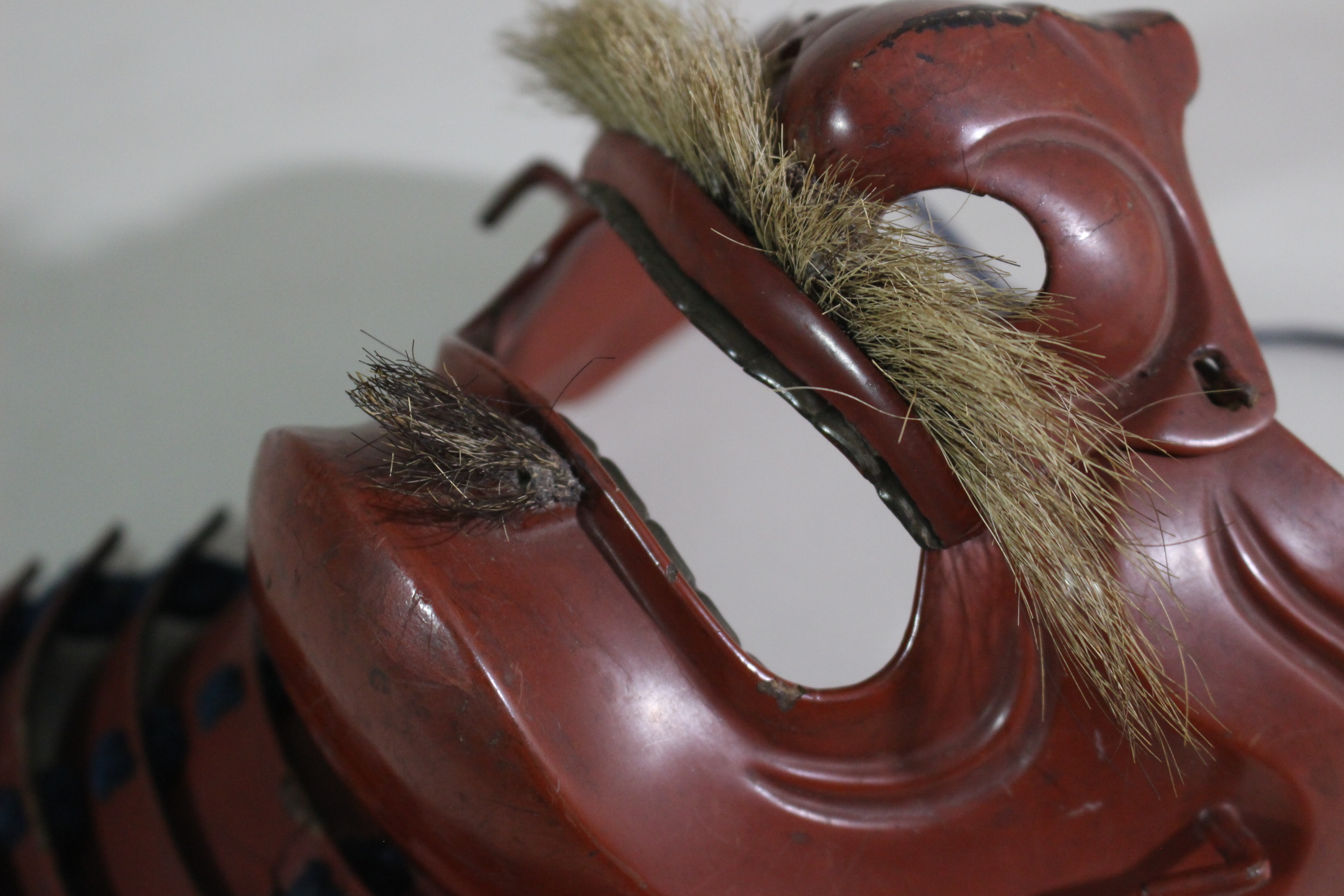 Special Kicho Certification: Iron Vermilion Lacquer Cut-Plate Iyo-Zane Light Blue Thread Laced Two-Piece Do Gusoku, Kojunin-gumi (Oniwaban-shu) Captain's Armor Y1-126 — 17 of 82