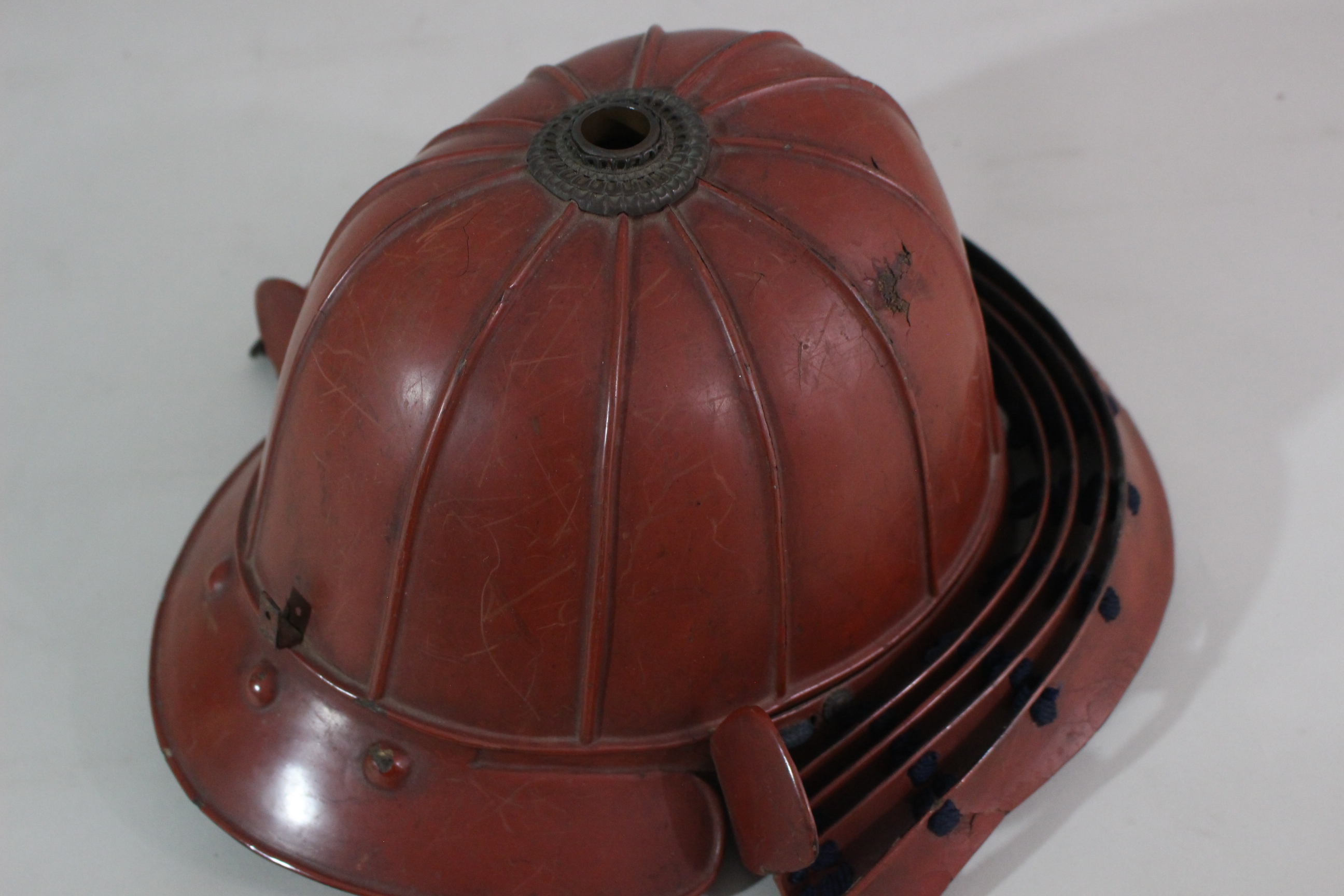 Special Kicho Certification: Iron Vermilion Lacquer Cut-Plate Iyo-Zane Light Blue Thread Laced Two-Piece Do Gusoku, Kojunin-gumi (Oniwaban-shu) Captain's Armor Y1-126 — 33 of 82