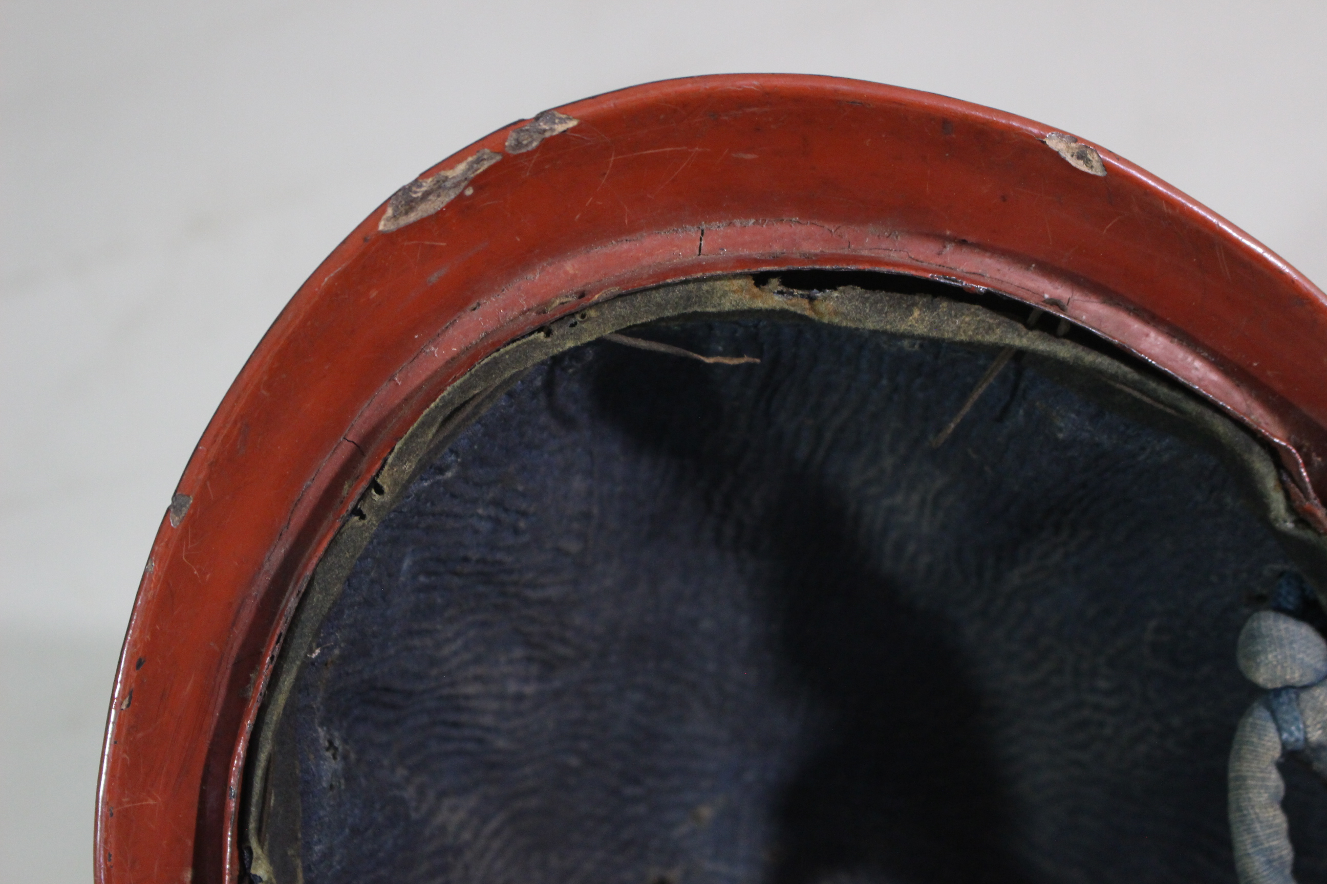 Special Kicho Certification: Iron Vermilion Lacquer Cut-Plate Iyo-Zane Light Blue Thread Laced Two-Piece Do Gusoku, Kojunin-gumi (Oniwaban-shu) Captain's Armor Y1-126 — 37 of 82