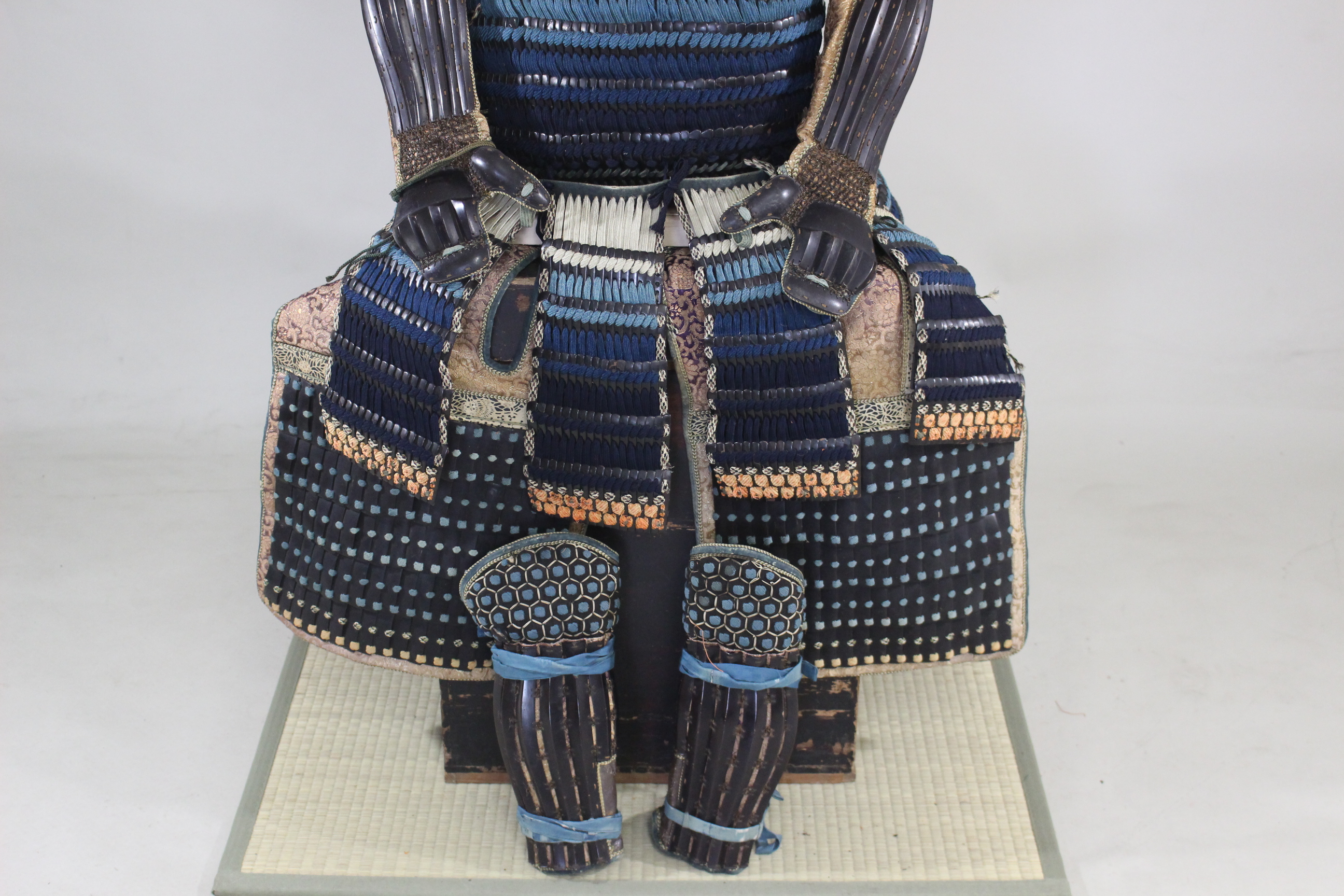 Special Kicho Certificate: Kon Susogo Odoshi Do-Maru Gusoku Y1-57 — 49 of 97