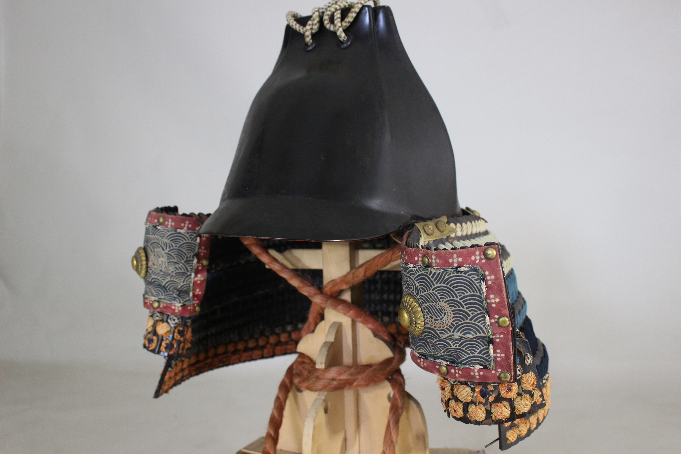 Special Kicho Certificate: Kon Susogo Odoshi Do-Maru Gusoku Y1-57 — 19 of 97
