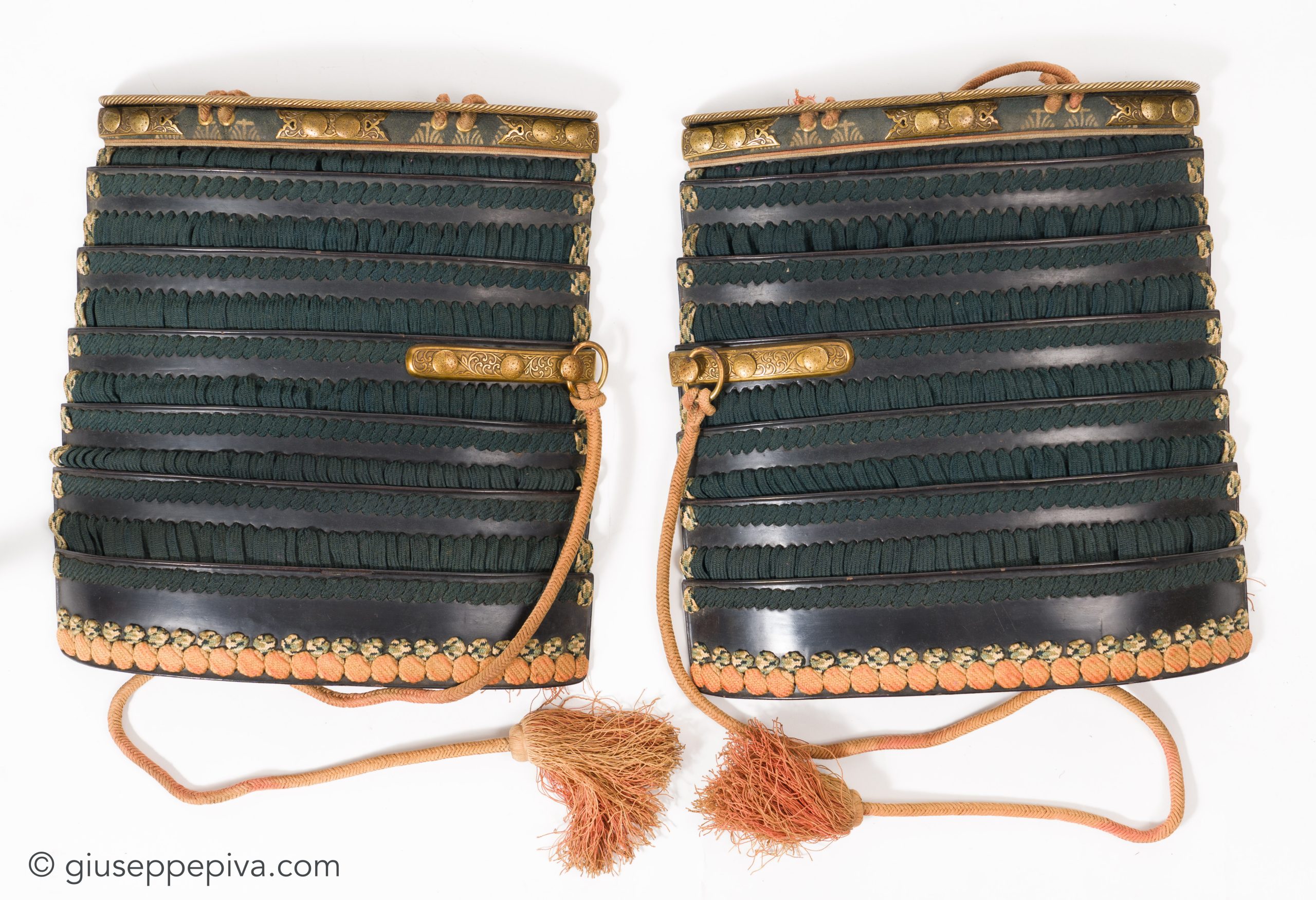 Ita-kozane-dō Tosei Gusoku - Samurai armor, mid Edo period — 11 of 14