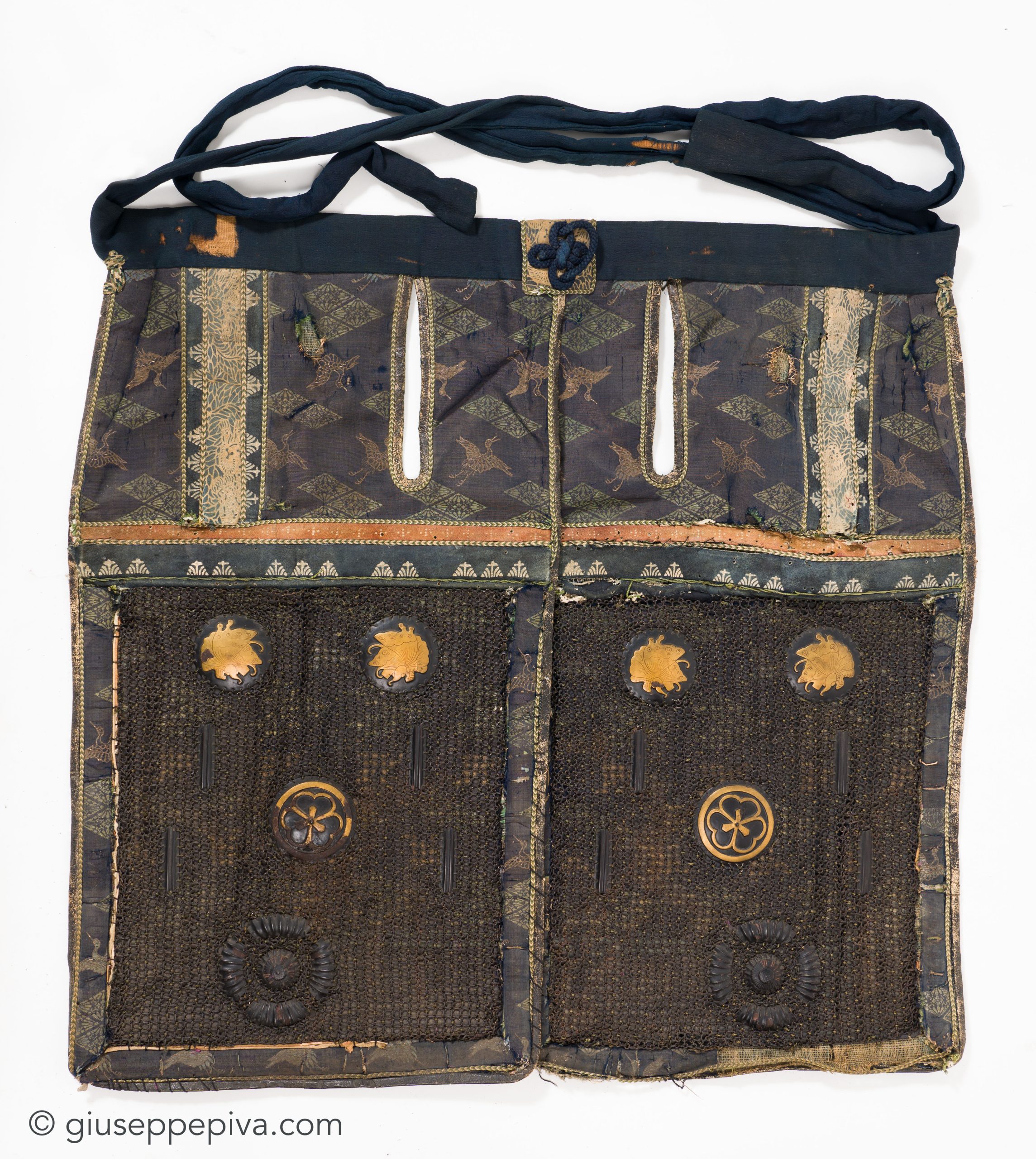 Ita-kozane-dō Tosei Gusoku - Samurai armor, mid Edo period — 12 of 14
