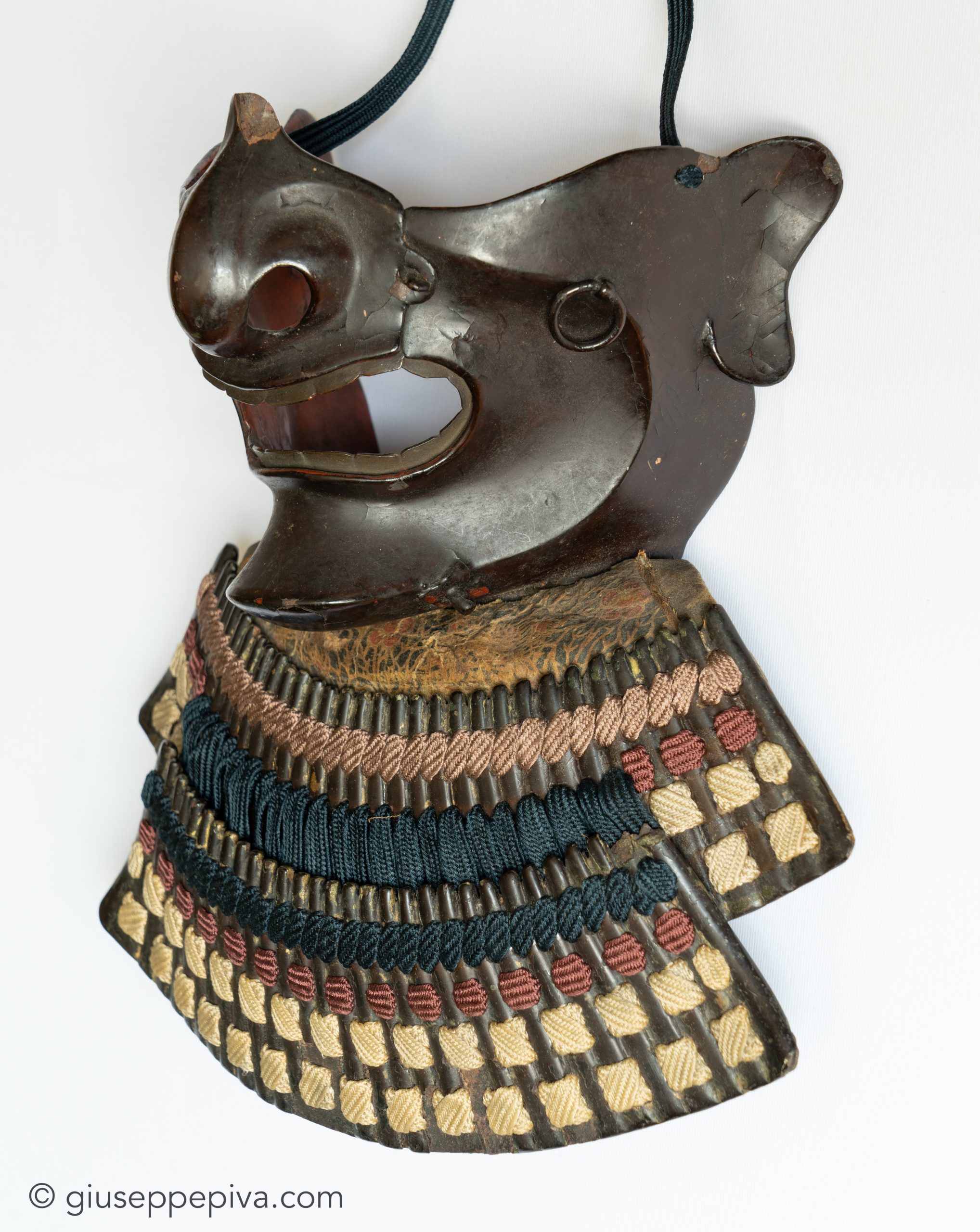 Hon-kozane maru-do gusoku, mid Edo period — 3 of 13