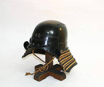 Black Lacquered Zunari Kabuto — 1 of 5