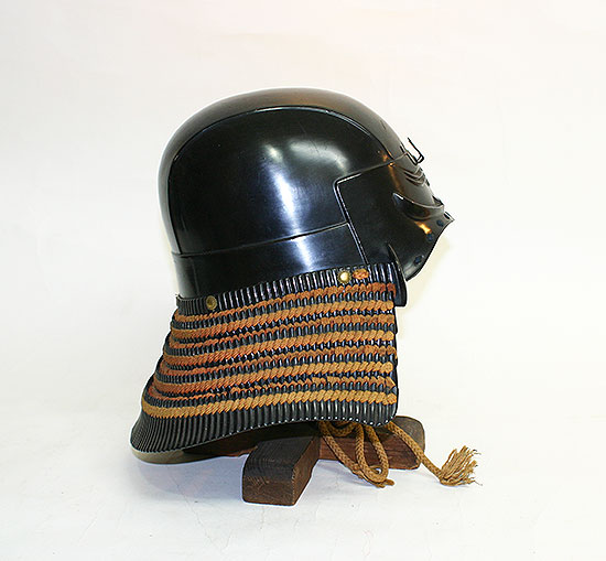Black Lacquered Zunari Kabuto — 4 of 5