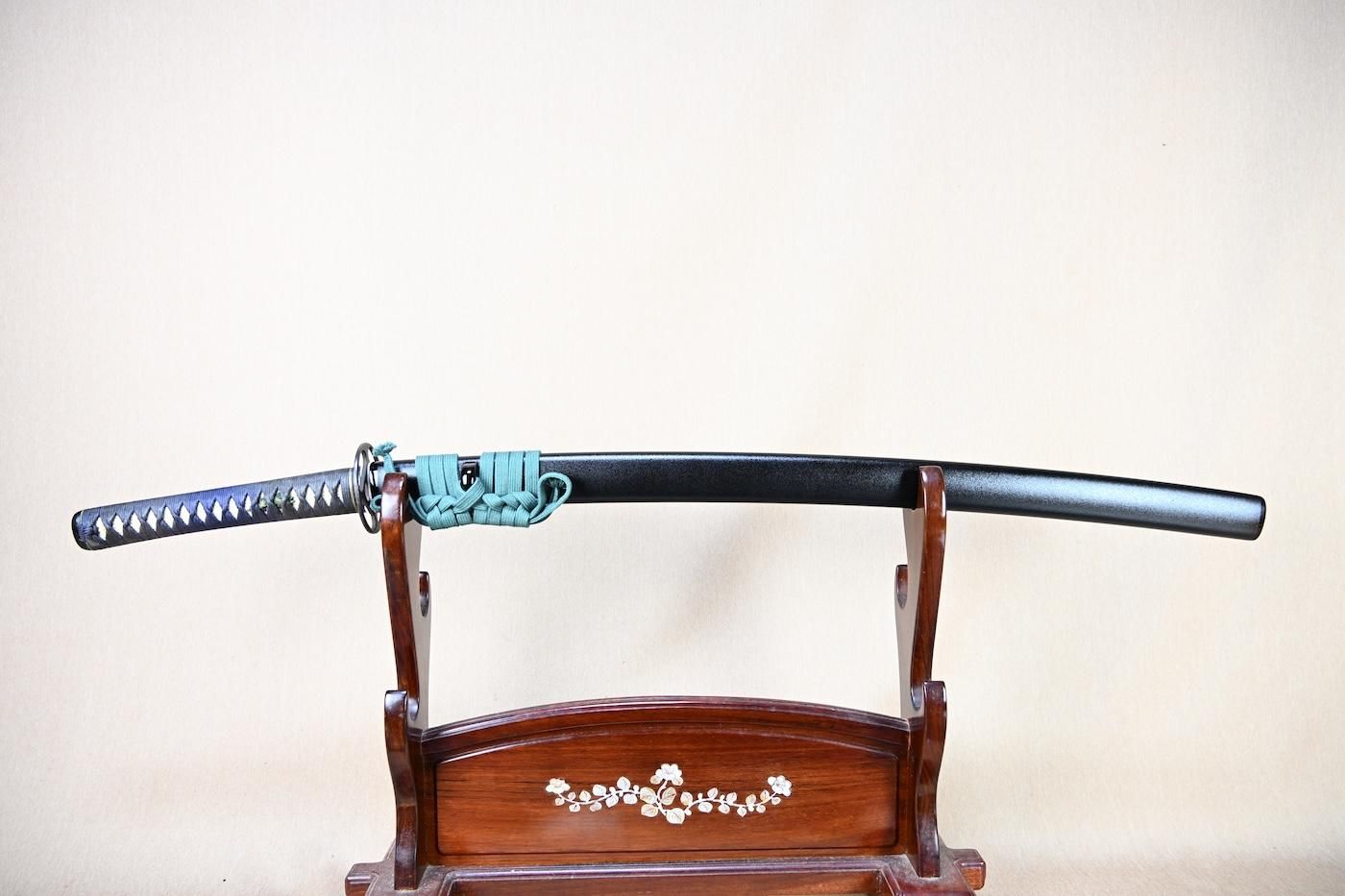 Katana: Unsigned, 68.9cm - Beautiful form, lightweight, for appreciation, iai, or tameshigiri! — 30 of 49