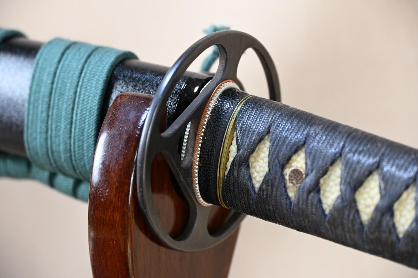 Katana: Unsigned, 68.9cm - Beautiful form, lightweight, for appreciation, iai, or tameshigiri! — 43 of 49