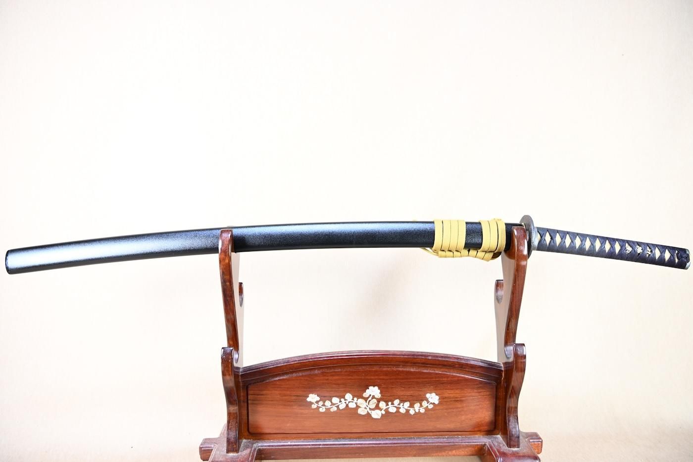 Katana: Mumei - 70.7cm, Excellent for Appreciation, Iaido, and Tameshigiri — 38 of 47