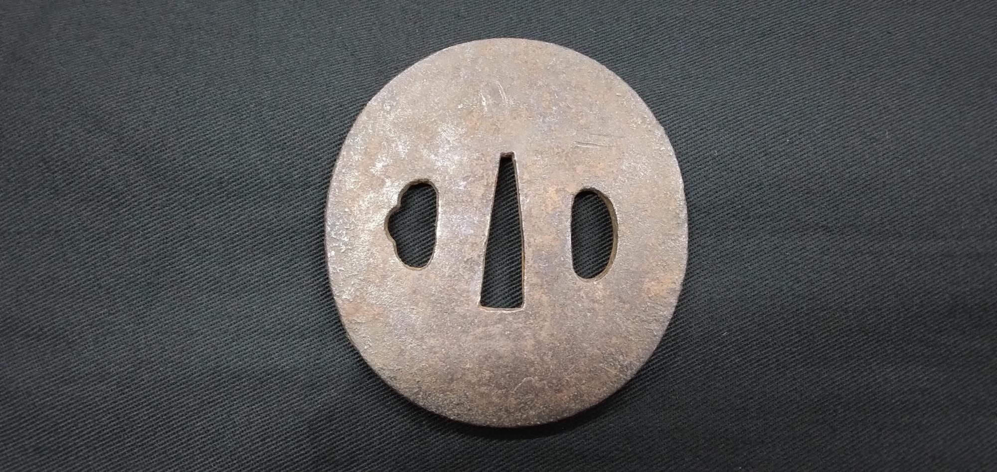 Antique Tsuba: Itatsuba (71) — 1 of 2