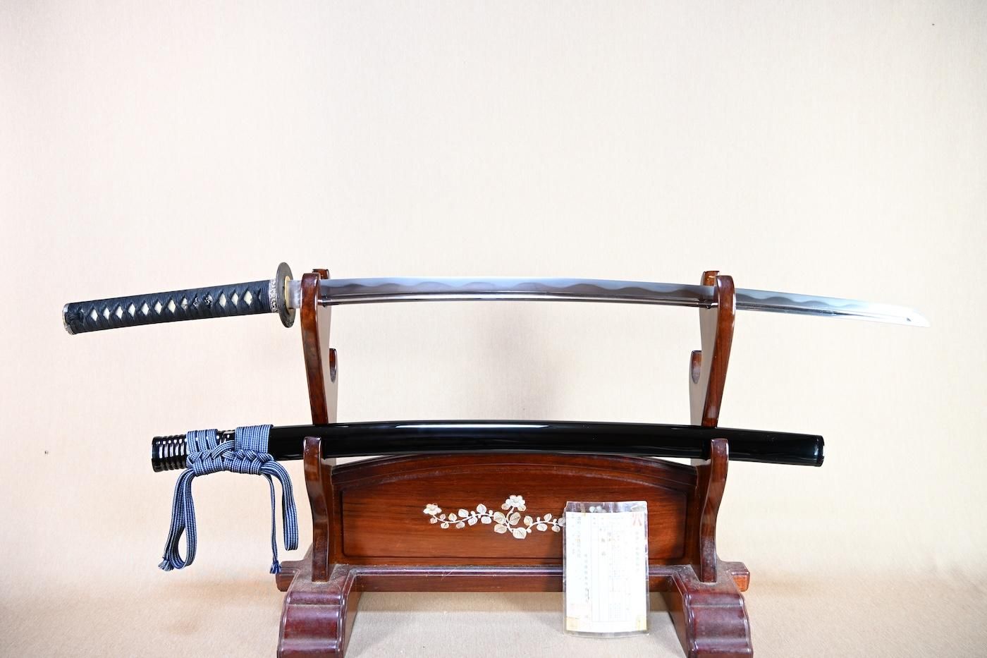 訳あり特価【超軽量居合稽古にお薦めの一振り】「無銘」67.0cm 、鑑賞に・居合・試斬刀として!!! — 2 of 47