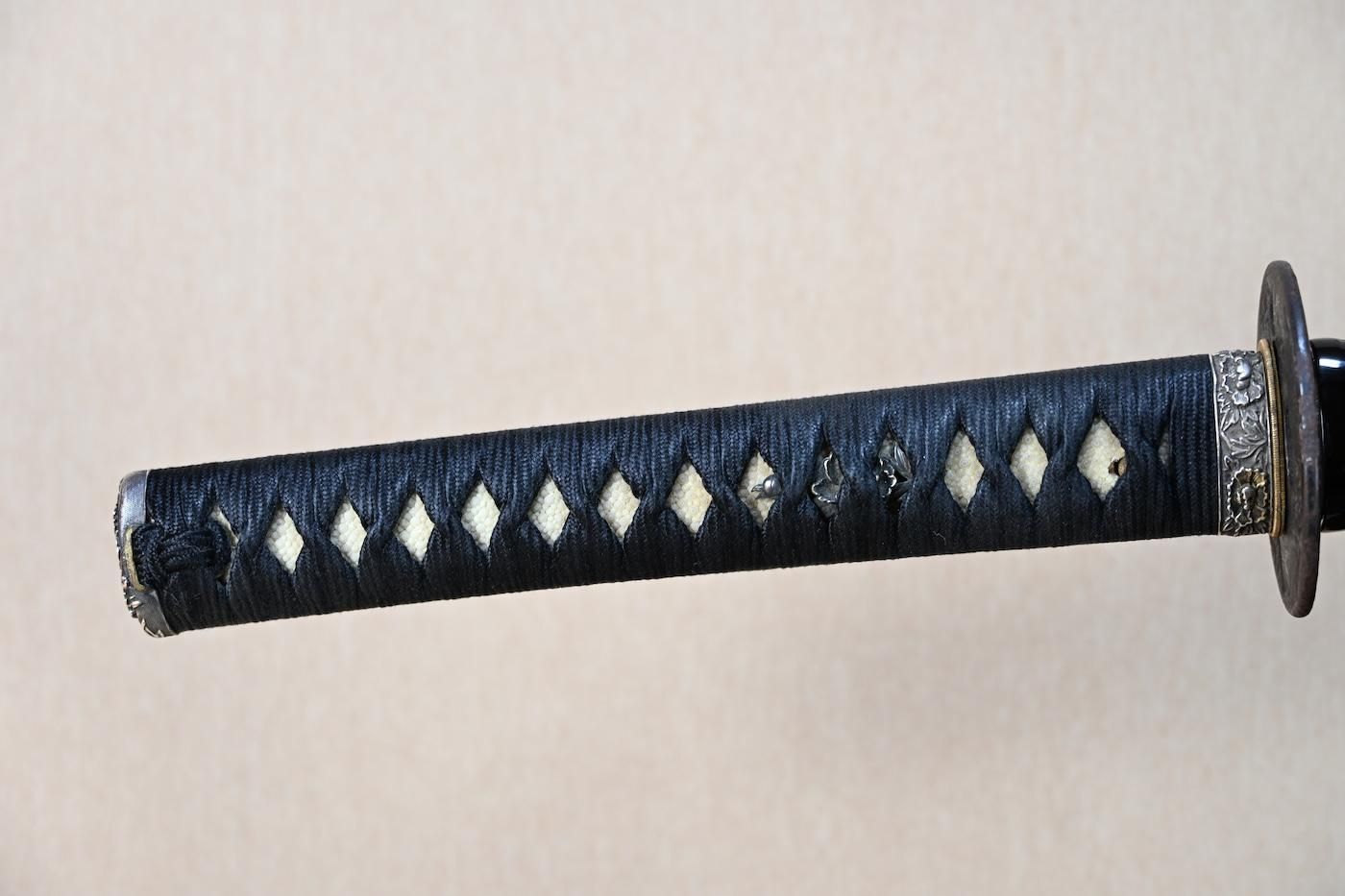 訳あり特価【超軽量居合稽古にお薦めの一振り】「無銘」67.0cm 、鑑賞に・居合・試斬刀として!!! — 33 of 47