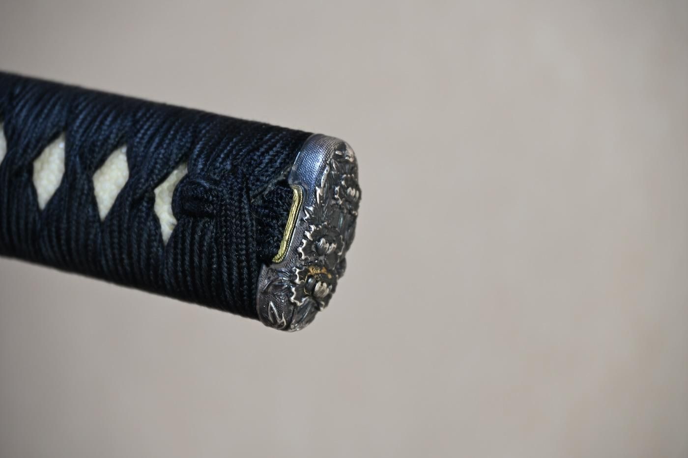 訳あり特価【超軽量居合稽古にお薦めの一振り】「無銘」67.0cm 、鑑賞に・居合・試斬刀として!!! — 44 of 47