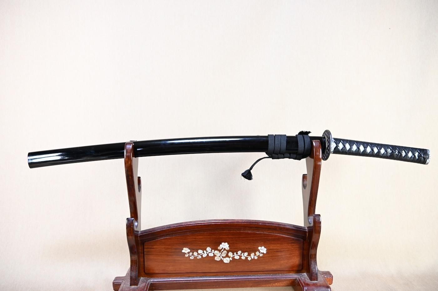 Katana: Mumei - 63.6cm, a small powerful sword easy to handle, for appreciation, iai, or tameshigiri! — 38 of 47