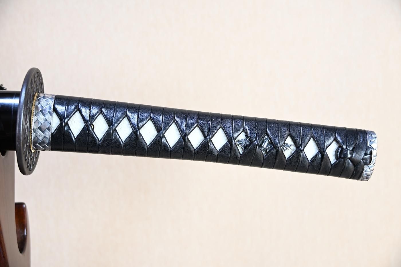 Katana: Mumei - 63.6cm, a small powerful sword easy to handle, for appreciation, iai, or tameshigiri! — 41 of 47