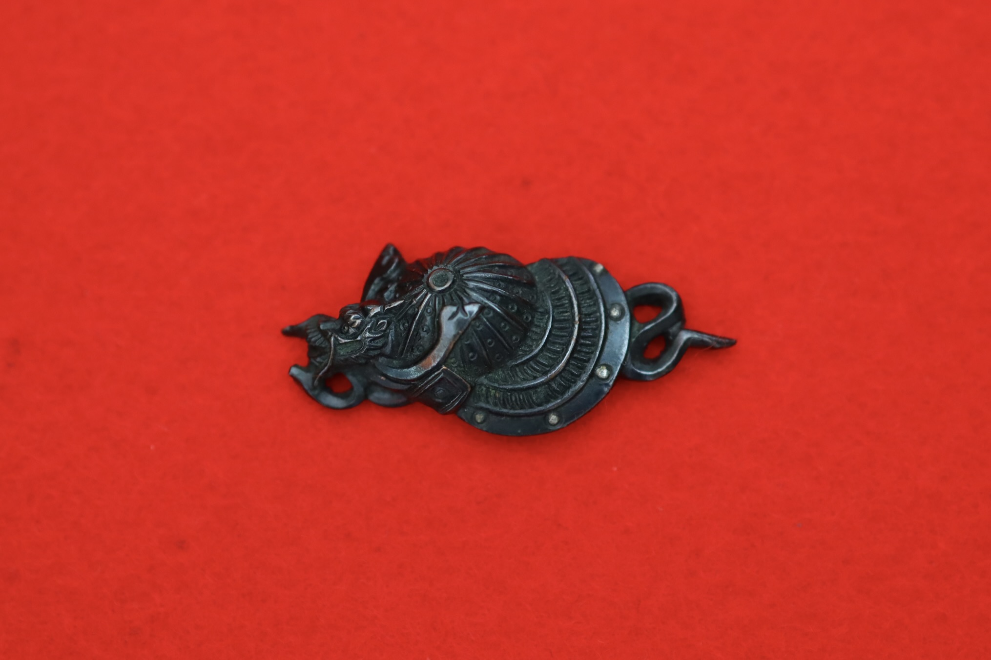 Mumei Kabuto-zu Menuki — 4 of 4