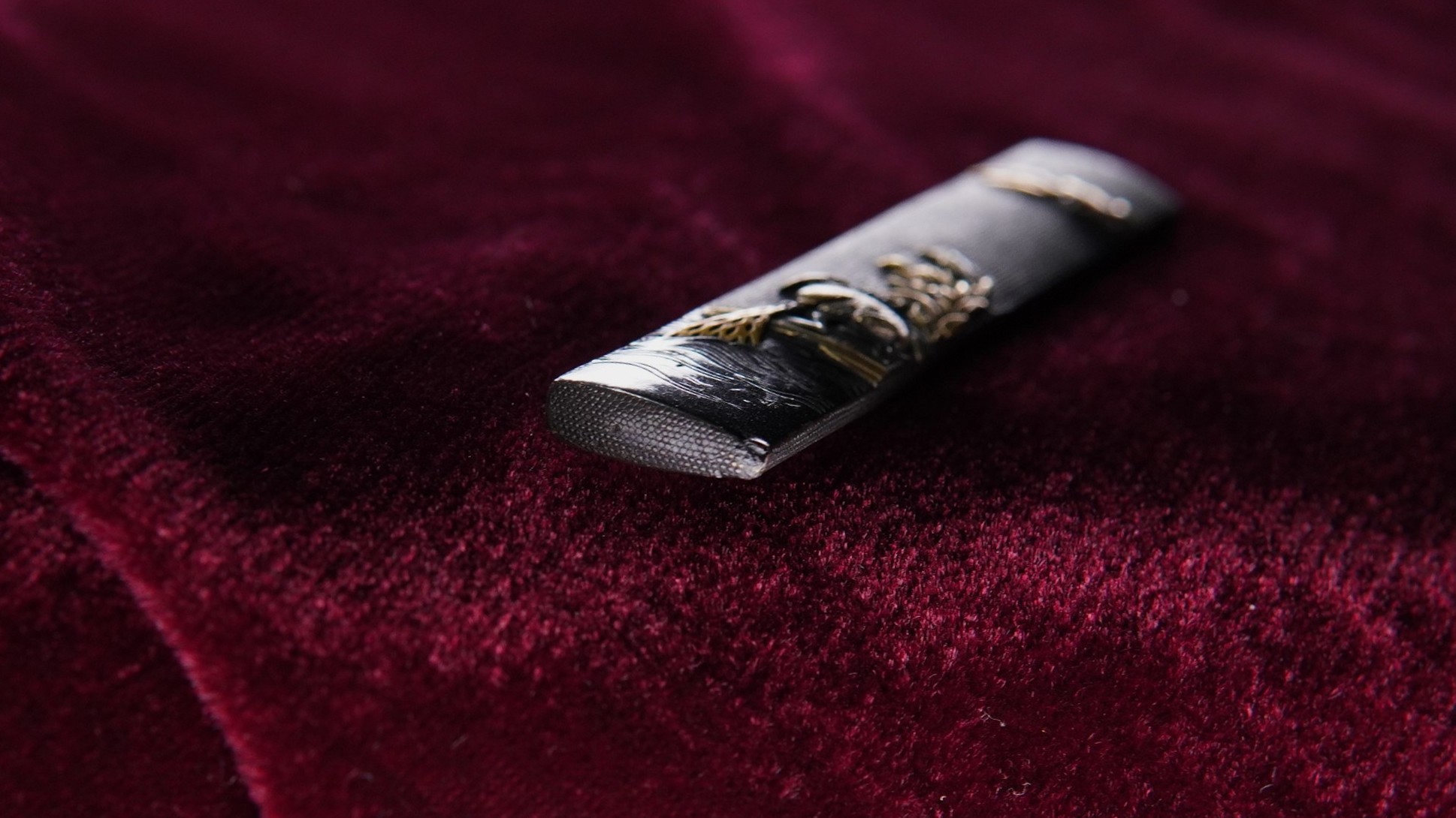 Hozon Tosogu: Kozuka with Fisherman under Moonlight Design, Kyo-Kinko — 8 of 11