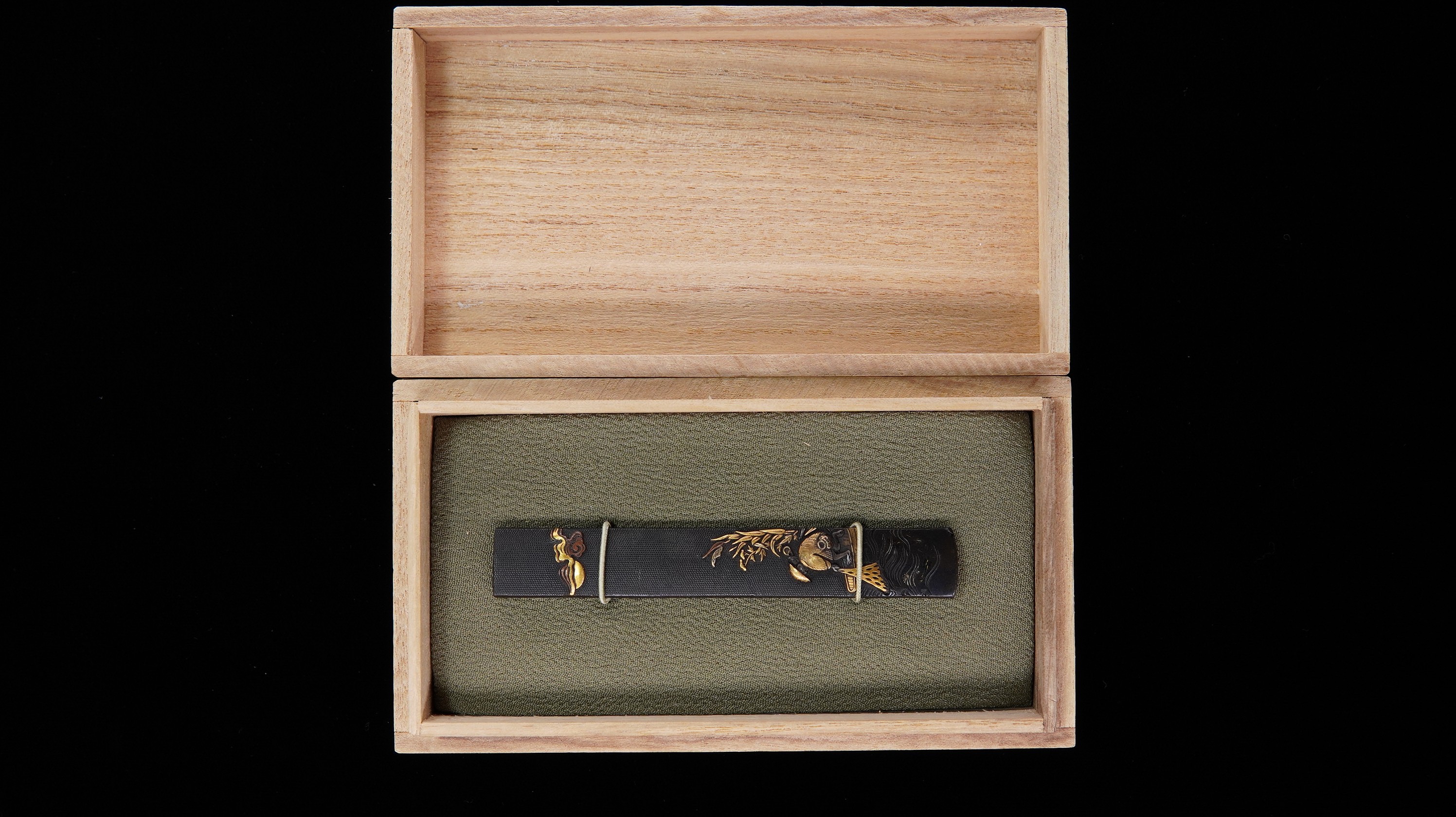 Hozon Tosogu: Kozuka with Fisherman under Moonlight Design, Kyo-Kinko — 10 of 11
