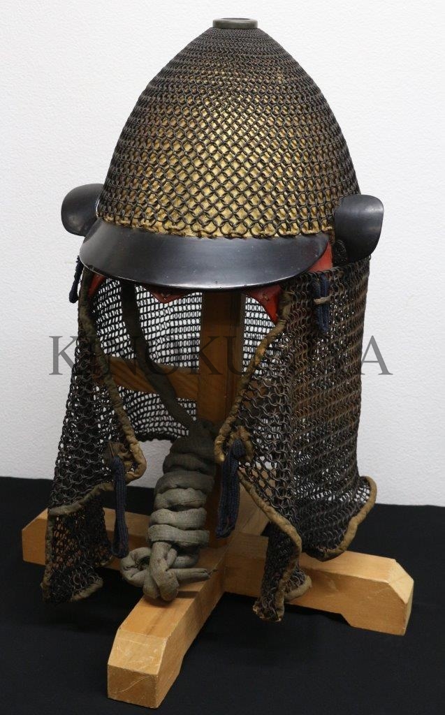Kusari Zutsumi Kinpaku Oshi Toppai Nari Kawari Kabuto, Edo Period — 1 of 3