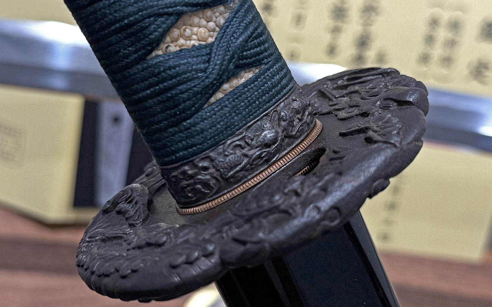 越前関 二ツ胴切落 金象嵌銘 刀 — 11 of 15