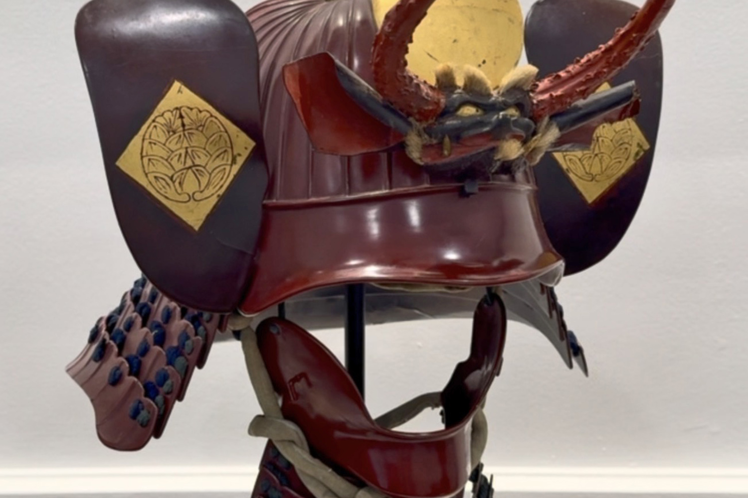 A Kabuto/Hanbo set with Large menacing Oni Maedate — 4 of 8