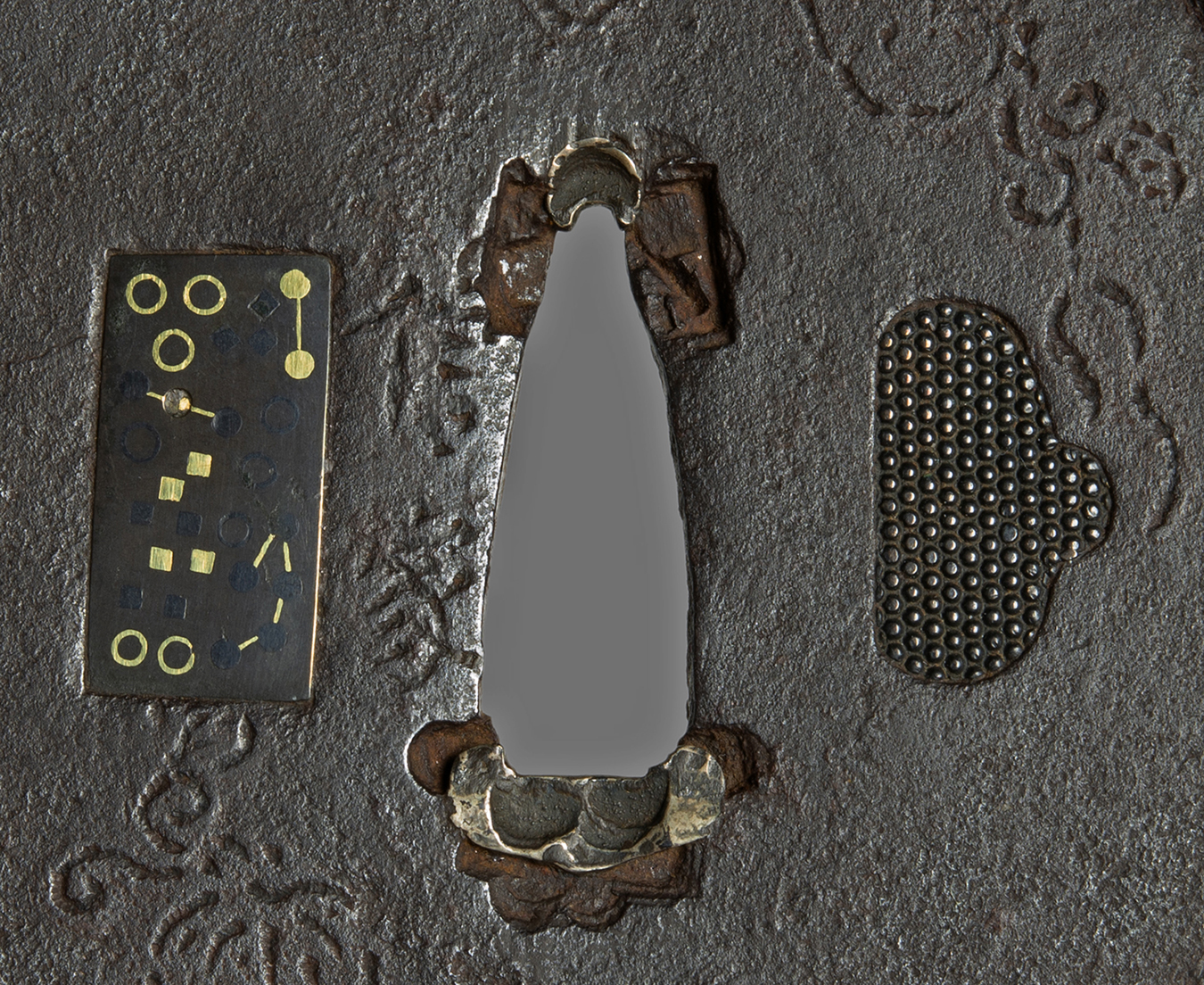 Tsuba: Nobuie — 3 of 8