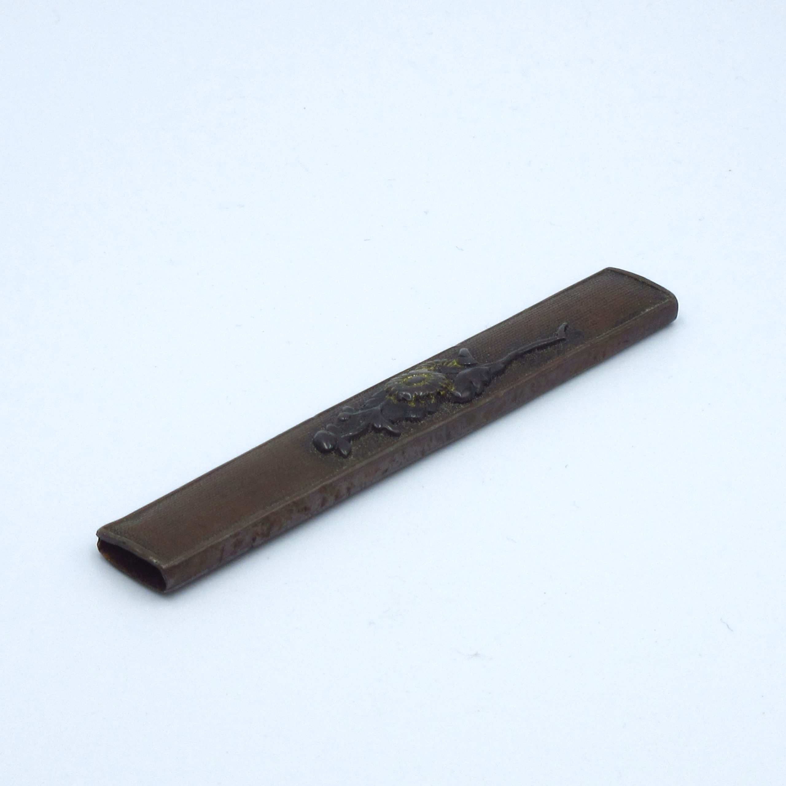 Kozuka: Chrysanthemum Design — 1 of 3