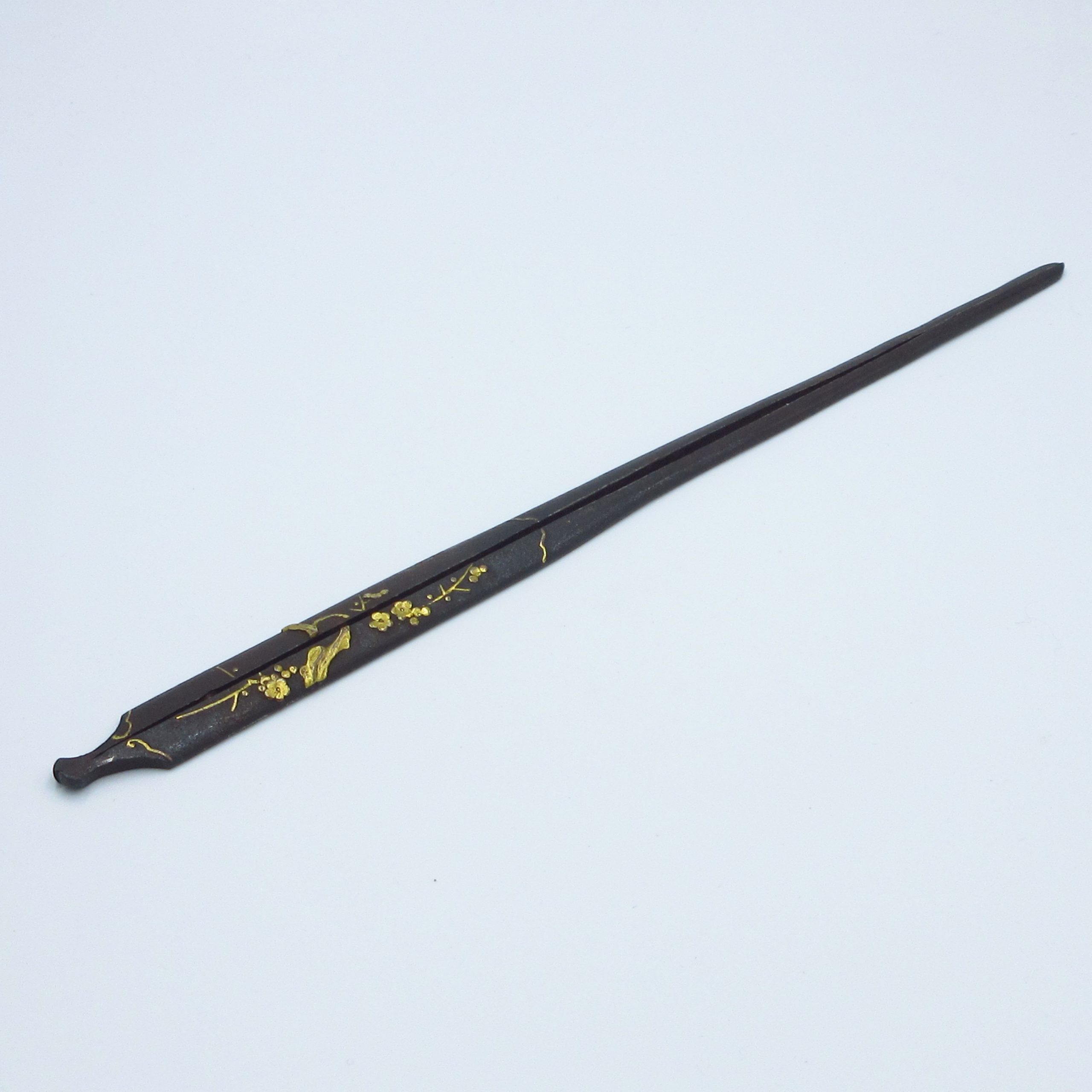 Wari-Kogai: Plum Branch Design — 3 of 3