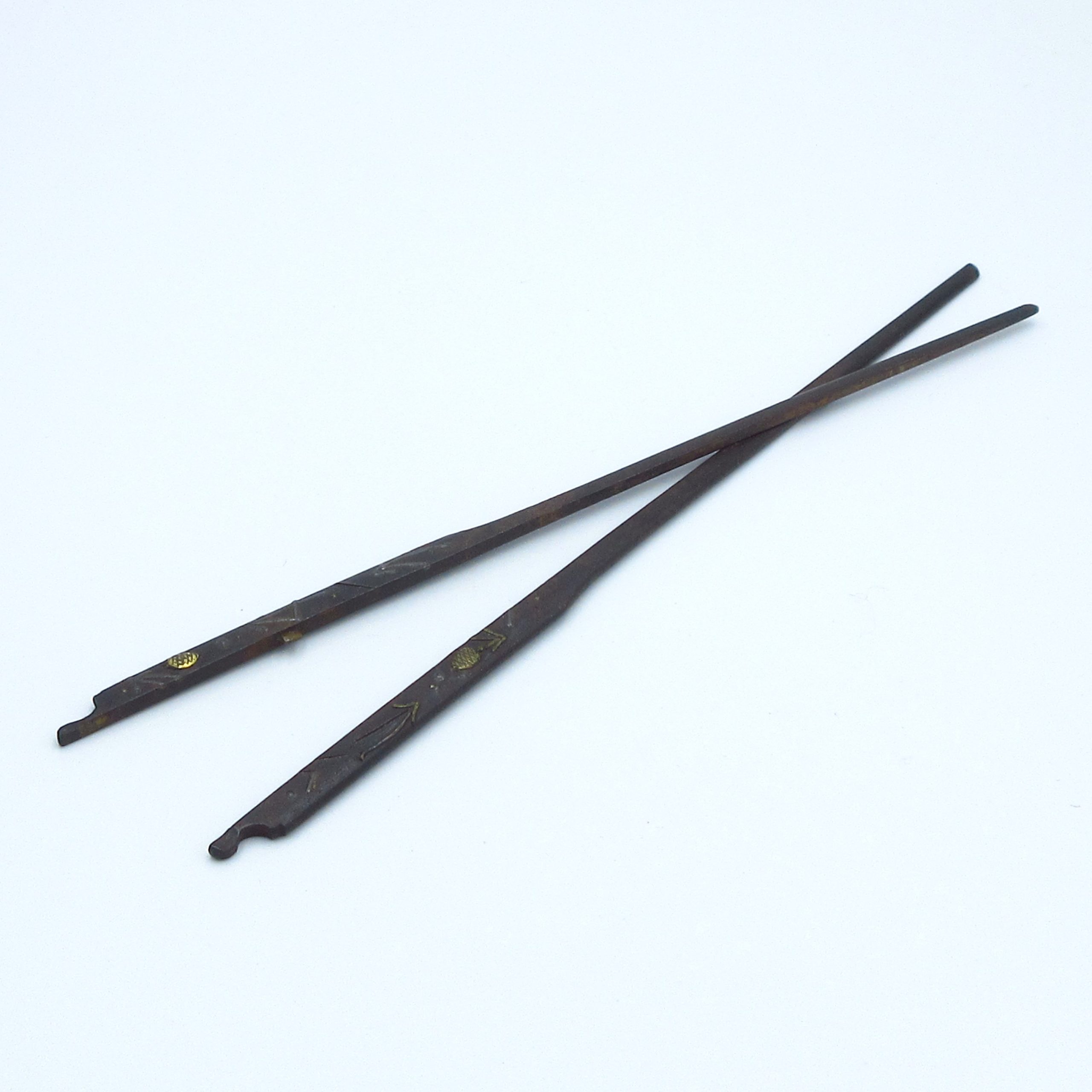 Wari-Kogai: Pine Needle Design — 1 of 4