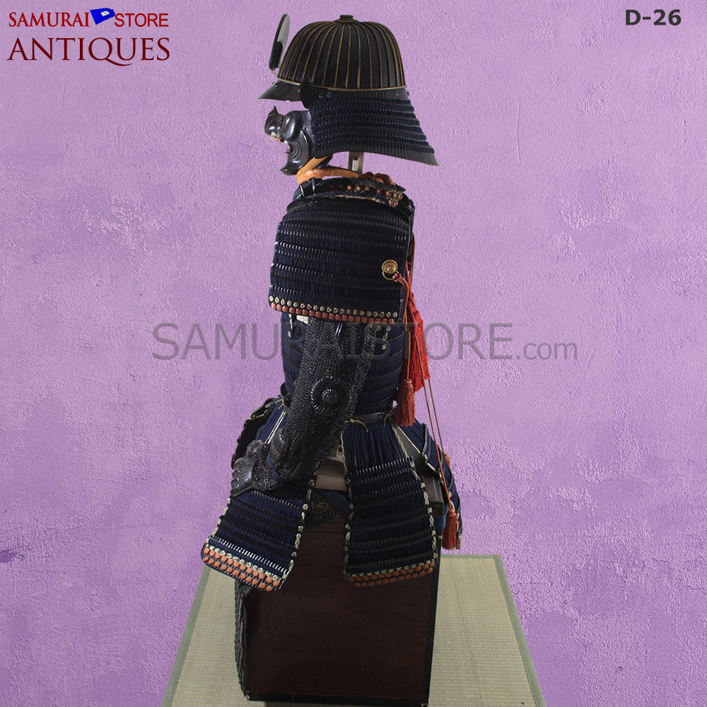 Antique suit of armor from mid Edo period w/ Tokubetsu-Kicho Certificate — 6 of 24