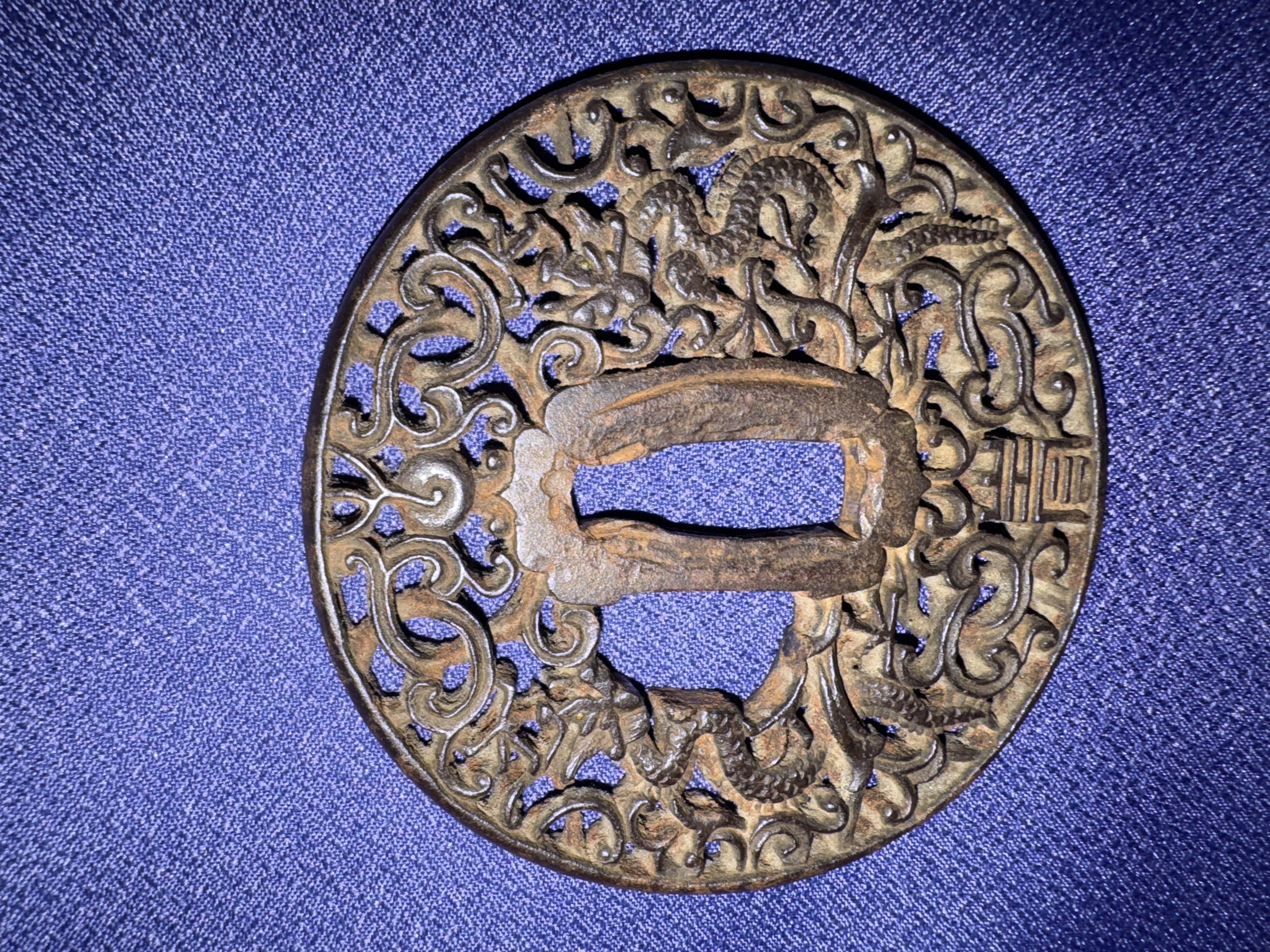Tsuba: Mumei Nanban - Tokubetsu Hozon Tosogu — 1 of 4