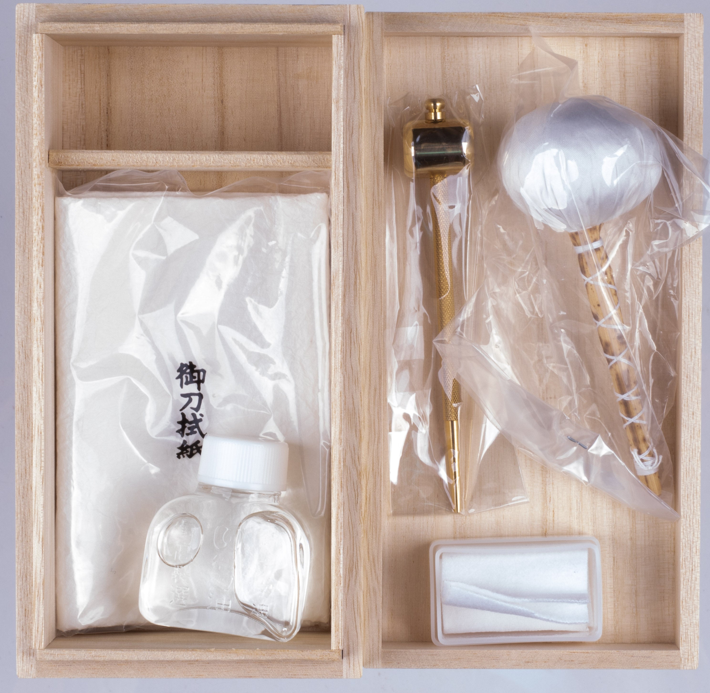 Traditional Japanese sword care set in wooden box — 4 of 4