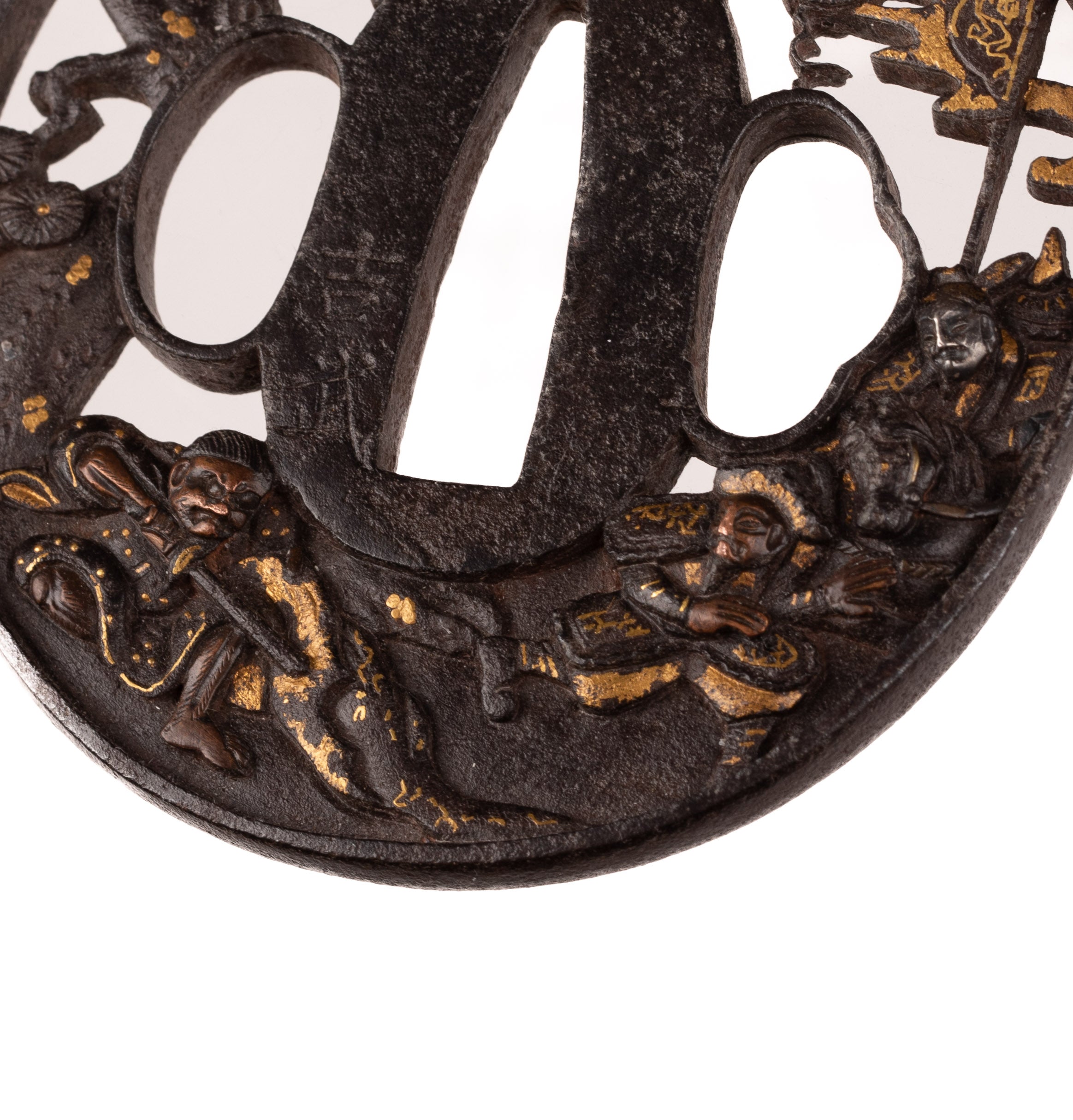Iron Tsuba signed "Yoshitake" decorated with Yu Rang revenge — 3 of 5