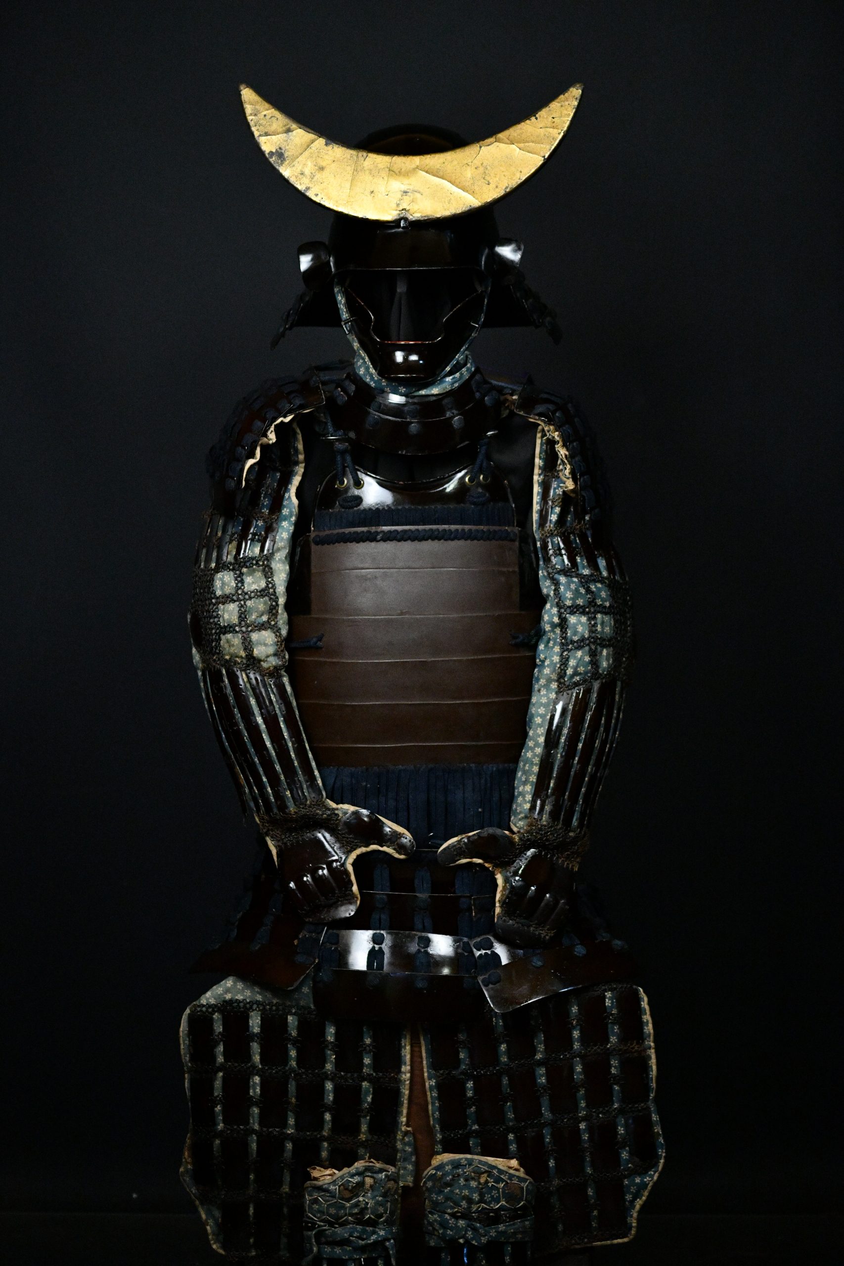 Gusoku with Crescent Moon Maedate — 1 of 20