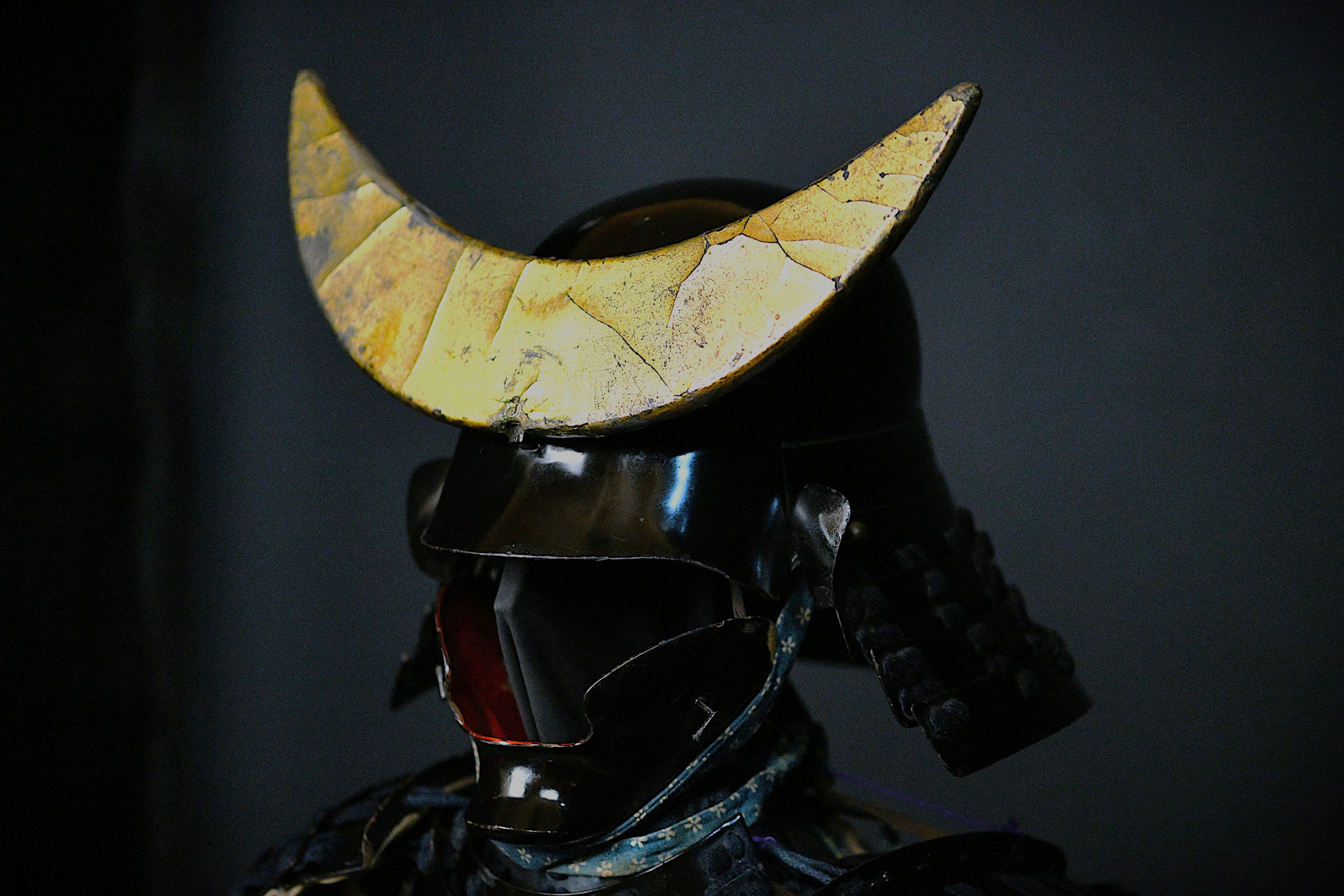 Gusoku with Crescent Moon Maedate — 13 of 20