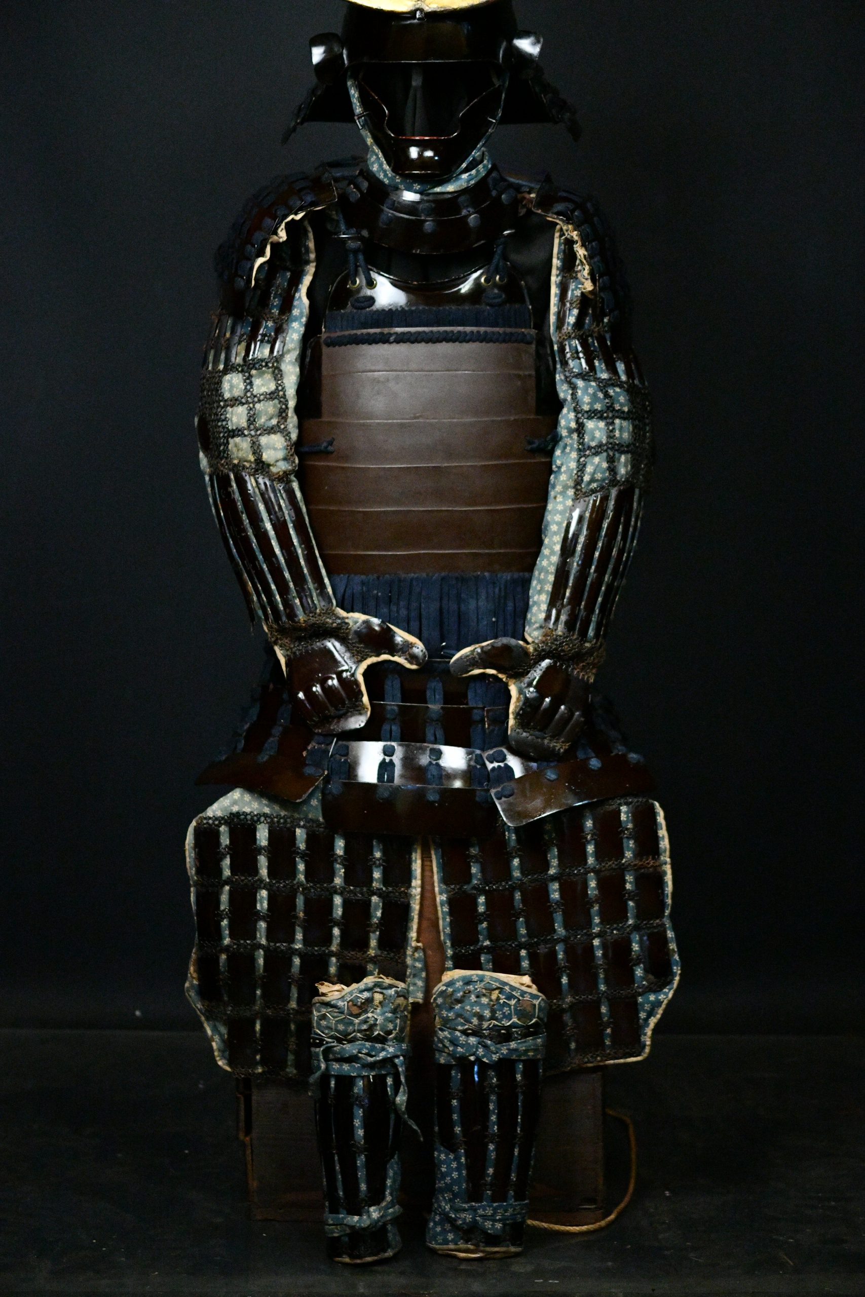 Gusoku with Crescent Moon Maedate — 16 of 20
