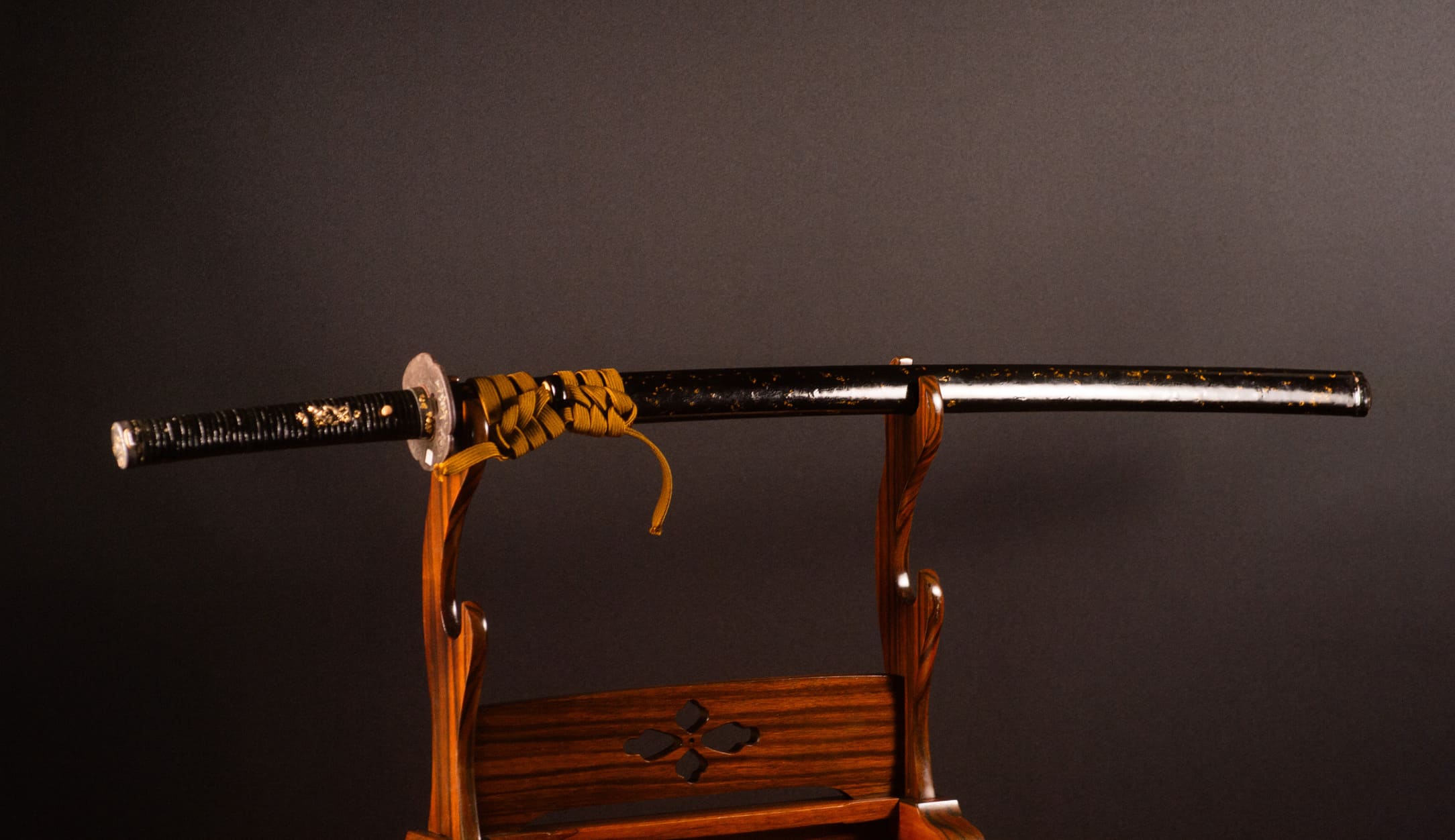 High Edo Period Katana with Daimyō Koshirae 75.8 cm Shintō Blade — 4 of 26