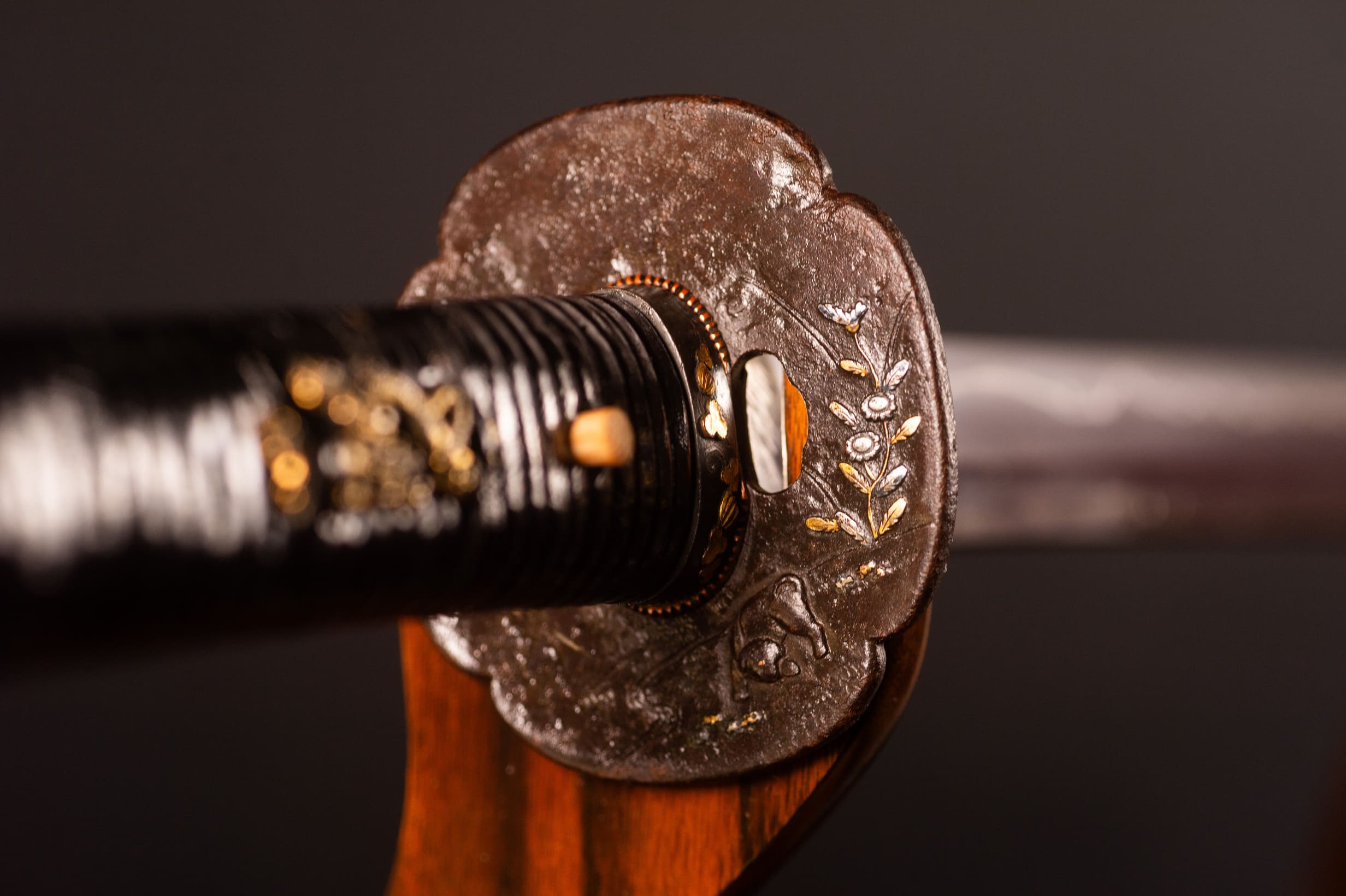 High Edo Period Katana with Daimyō Koshirae 75.8 cm Shintō Blade — 13 of 26