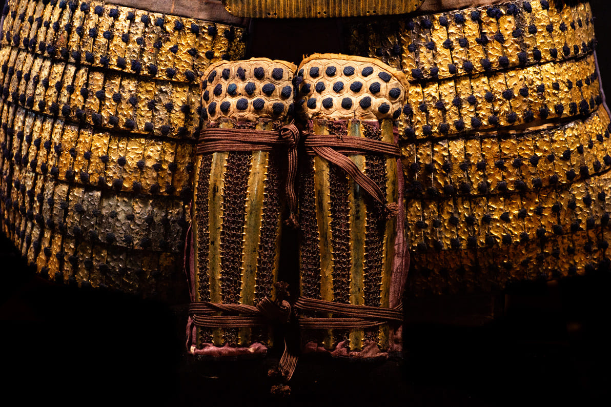 Edo period samurai Kabuto with crescent moon crest — 9 of 28