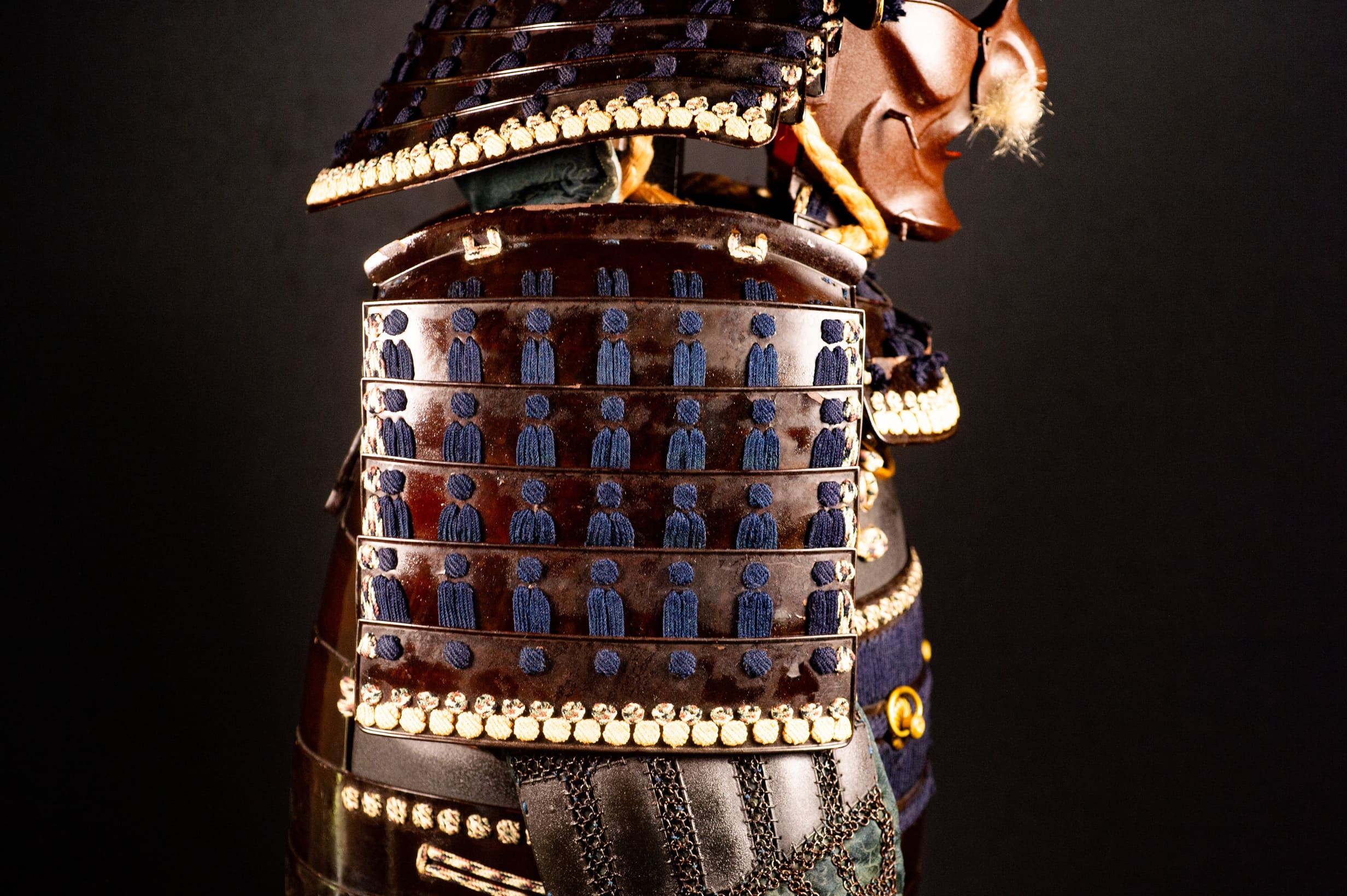 A fine Japanese armour (Tōsei Gusoku) — 10 of 25